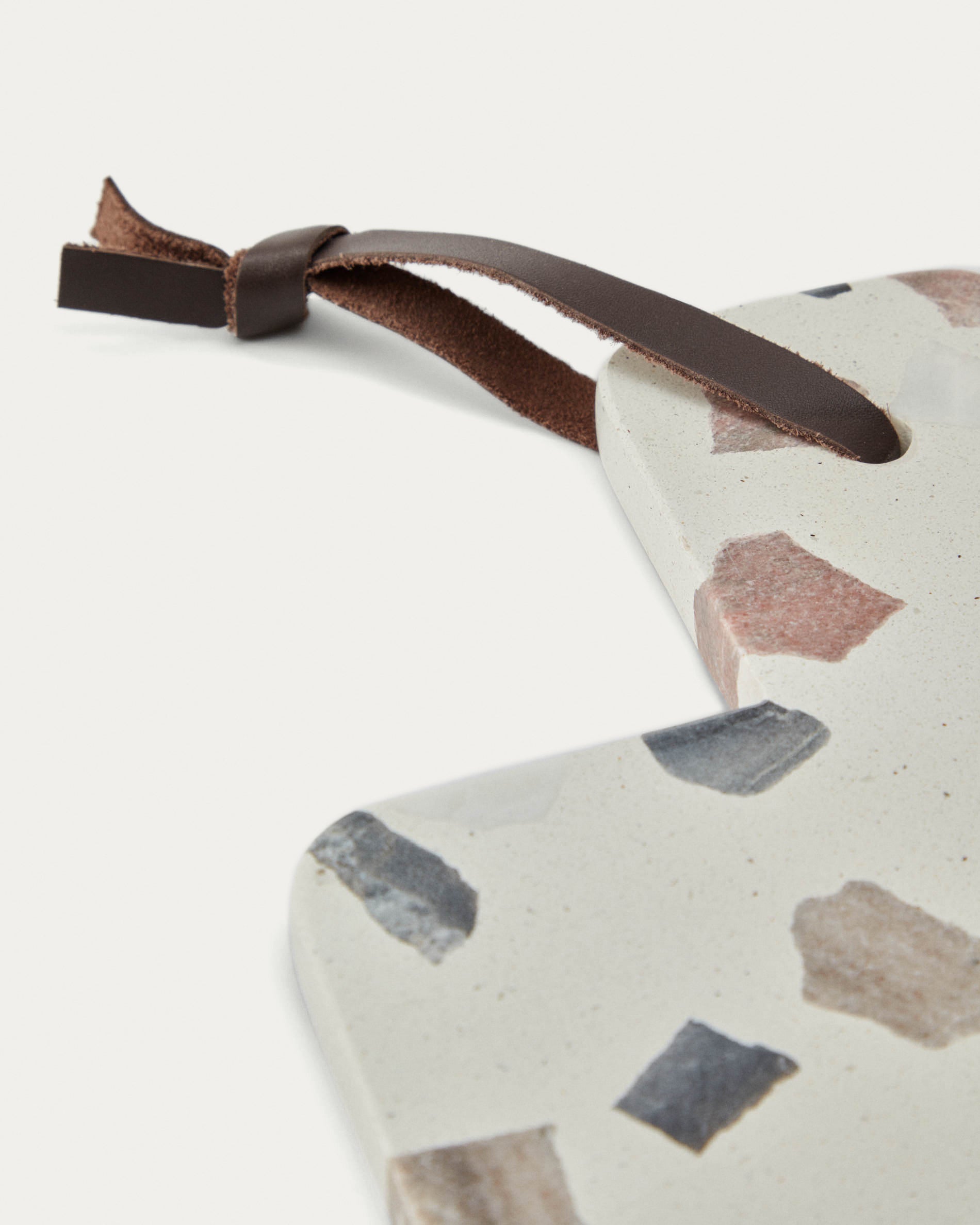Temira wood and multicoloured terrazzo serving board - Detail