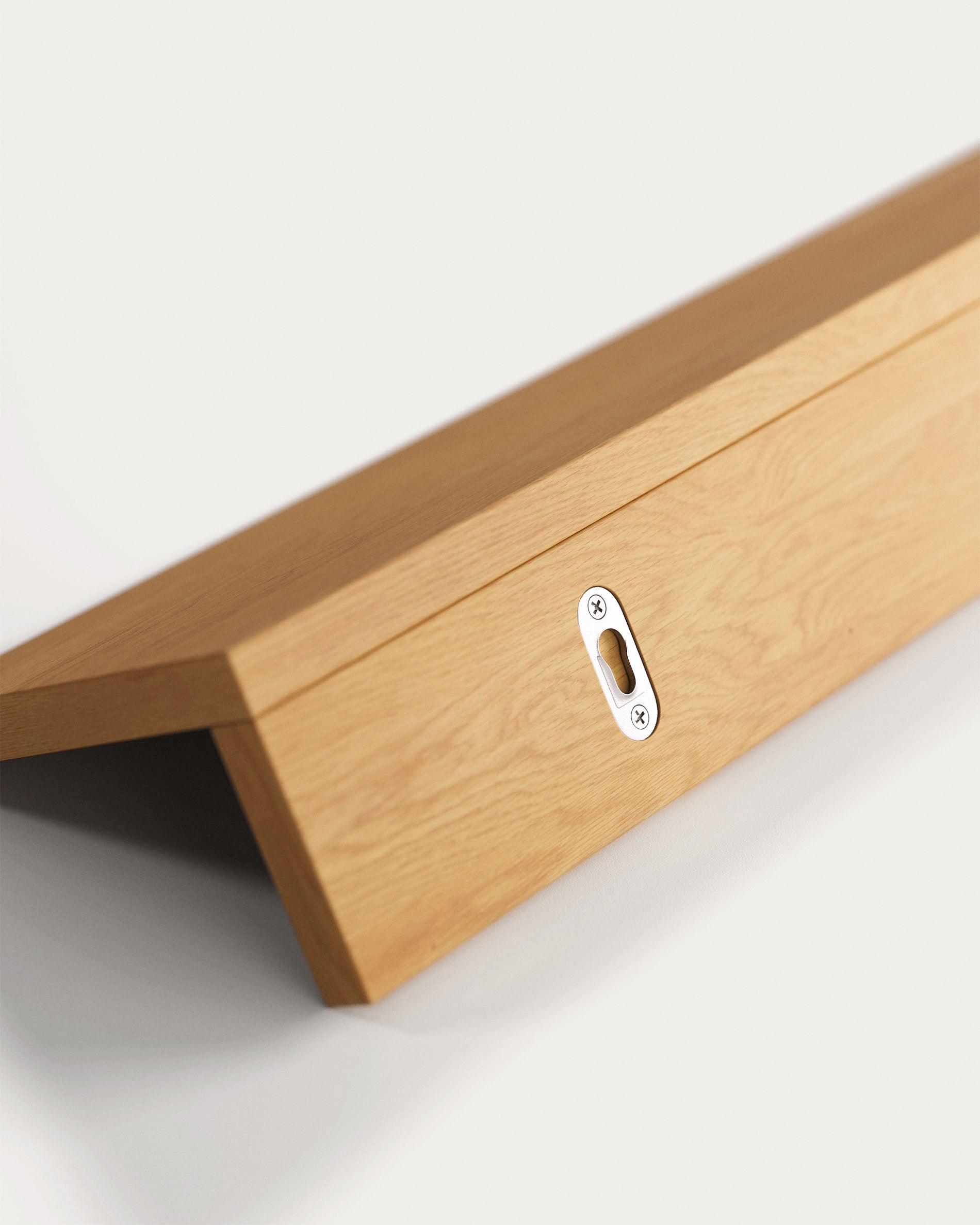 Abilen oak veneer shelf with natural finish, 80 x 15 cm, FSC™ 100% certified - Detail