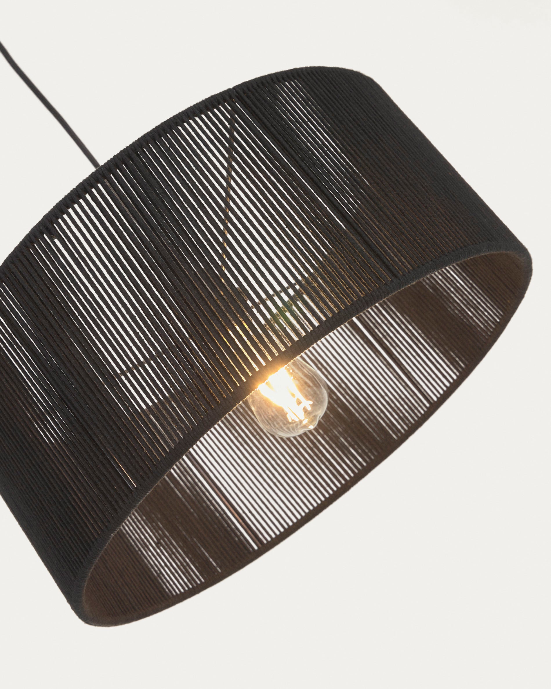 Cantia cotton ceiling light shade with black finish Ø 47 cm - Detail