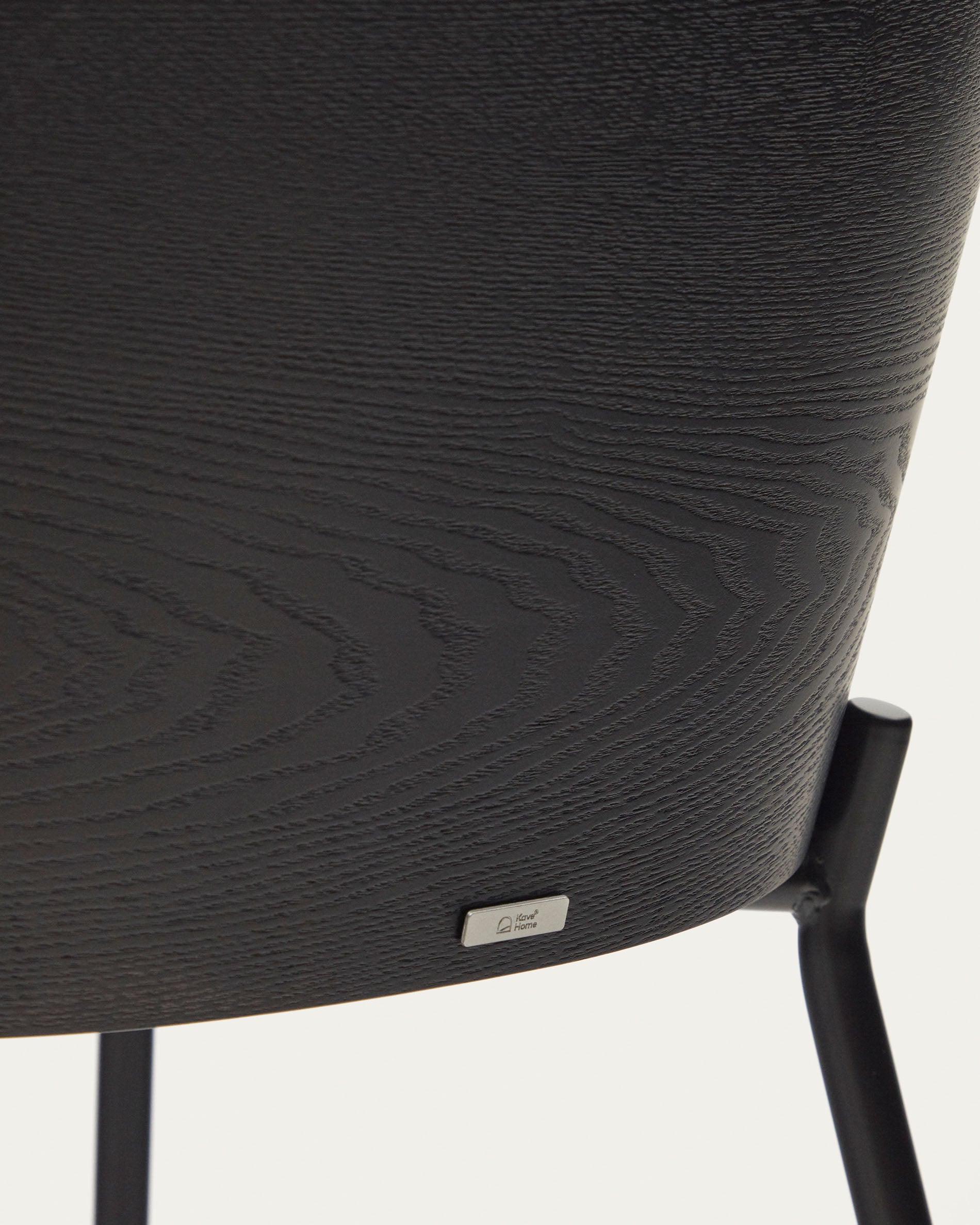 Eamy chair light grey chenilla and ash wood veneer with a black finish and black metal - Detail
