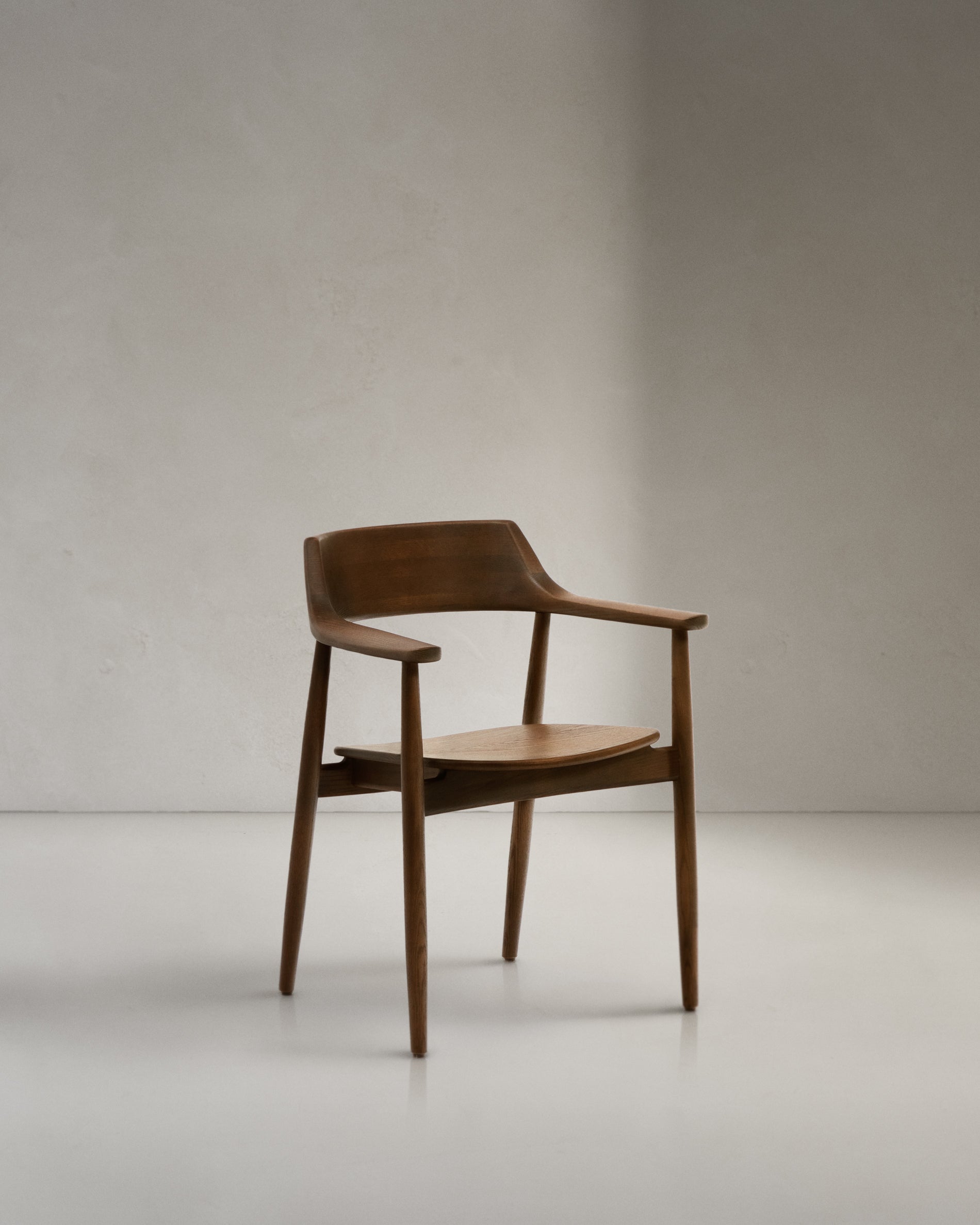 Fondes chair in solid oak wood with walnut finish FSC Mix Credit - Product View
