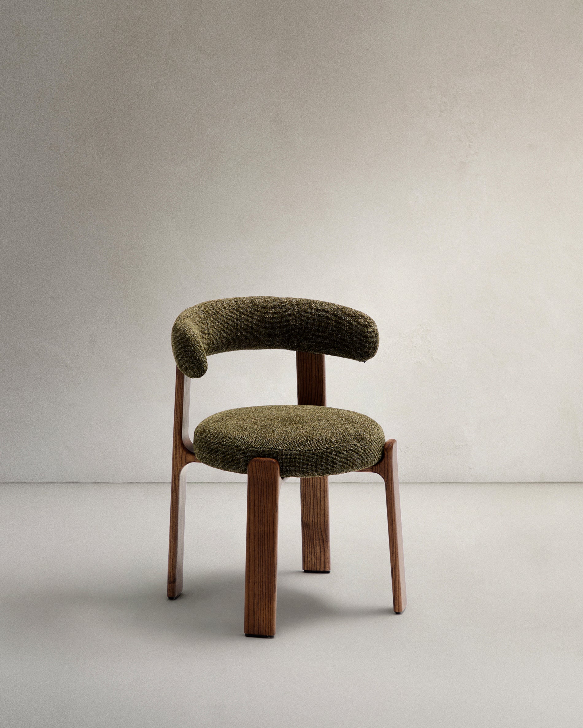 Granite chair in green chenille and with solid ash wood in a walnut finish FSC 100% - Product View