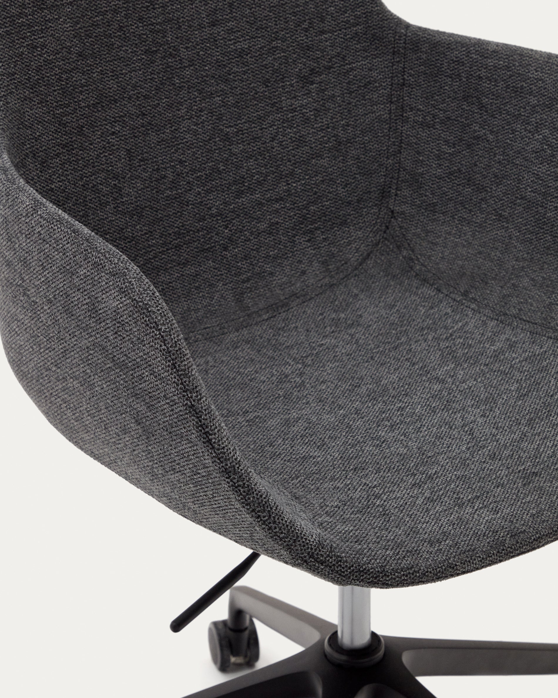 Tissiana dark grey and aluminium desk chair with matt black finish - Detail