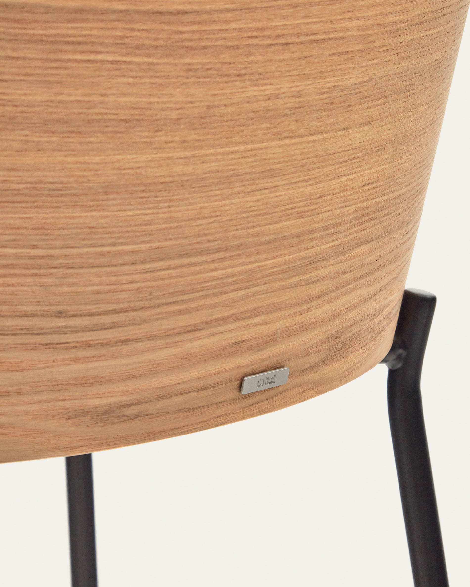 Eamy stool light grey chenille and ash wood veneer with a natural finish and black metal, 77 cm - Detail