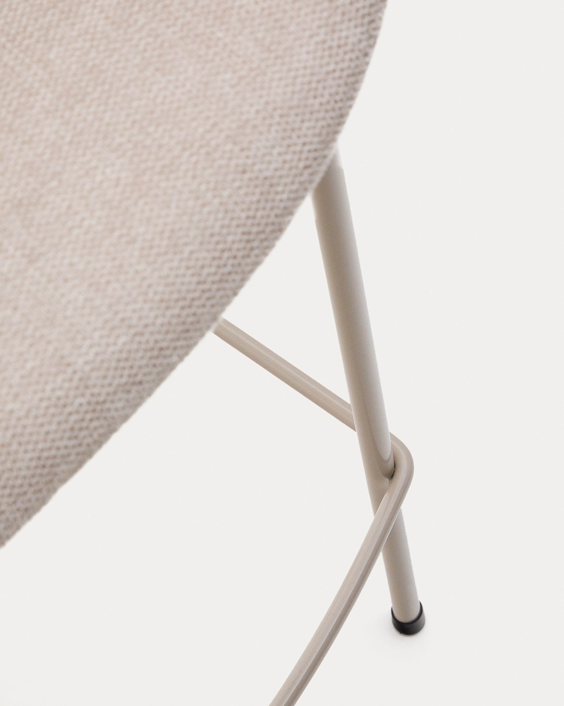 Yvette stool in beige chenille and steel legs in a beige finish, 65 cm high - Detail