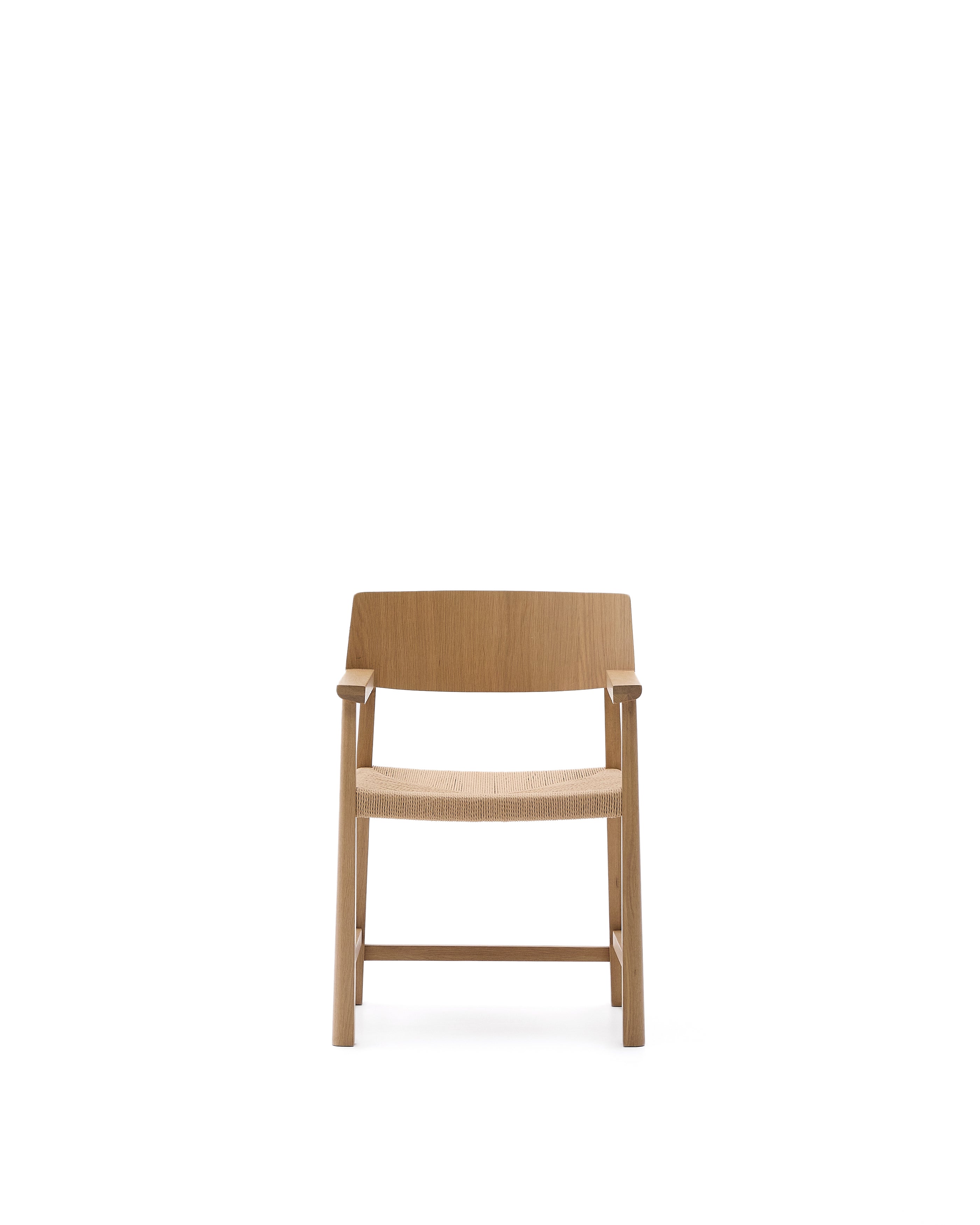 Idun chair made of FSC Mix Credit solid oak wood with natural tone finish and rope cord seat