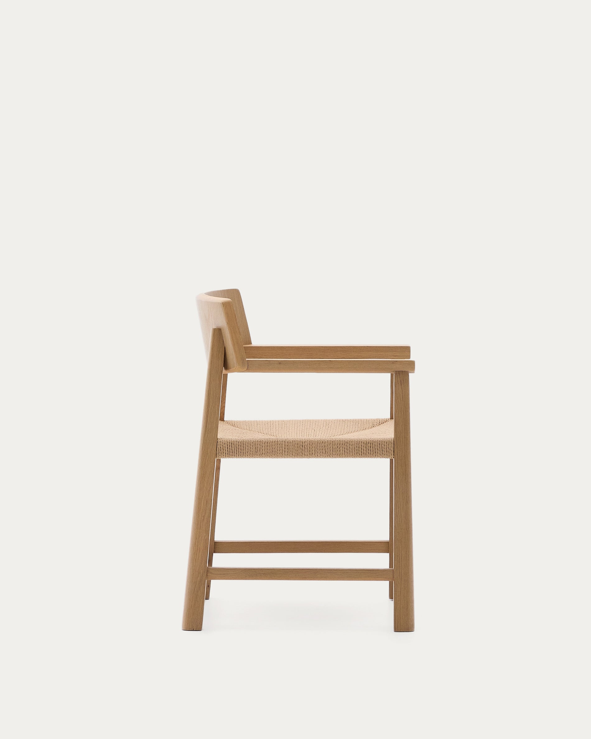 Idun chair made of FSC Mix Credit solid oak wood with natural tone finish and rope cord seat