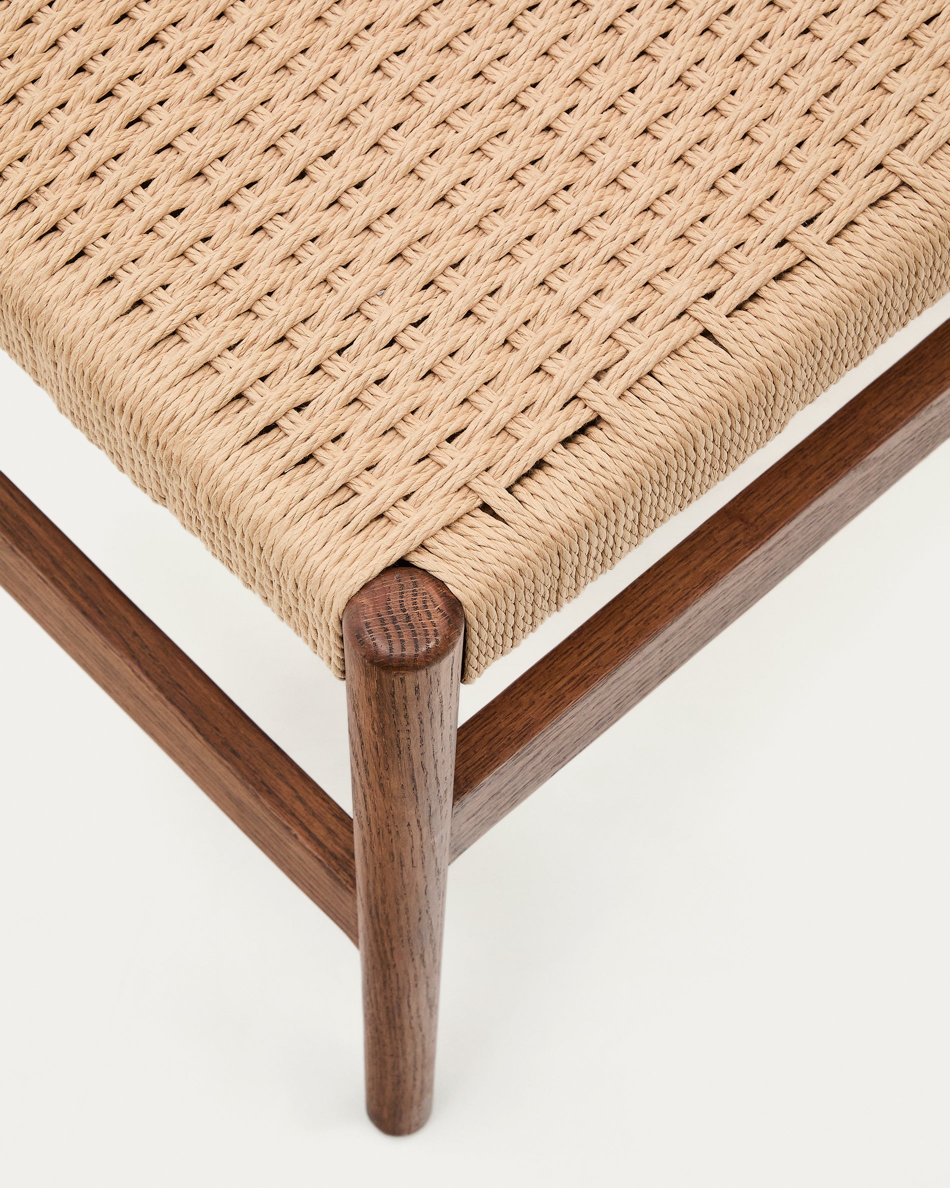 Zaide pad, szilárd tölgyfa szerkezettel, dió befejezéssel és kötél ülőkével, 120 cm, 100% FSC