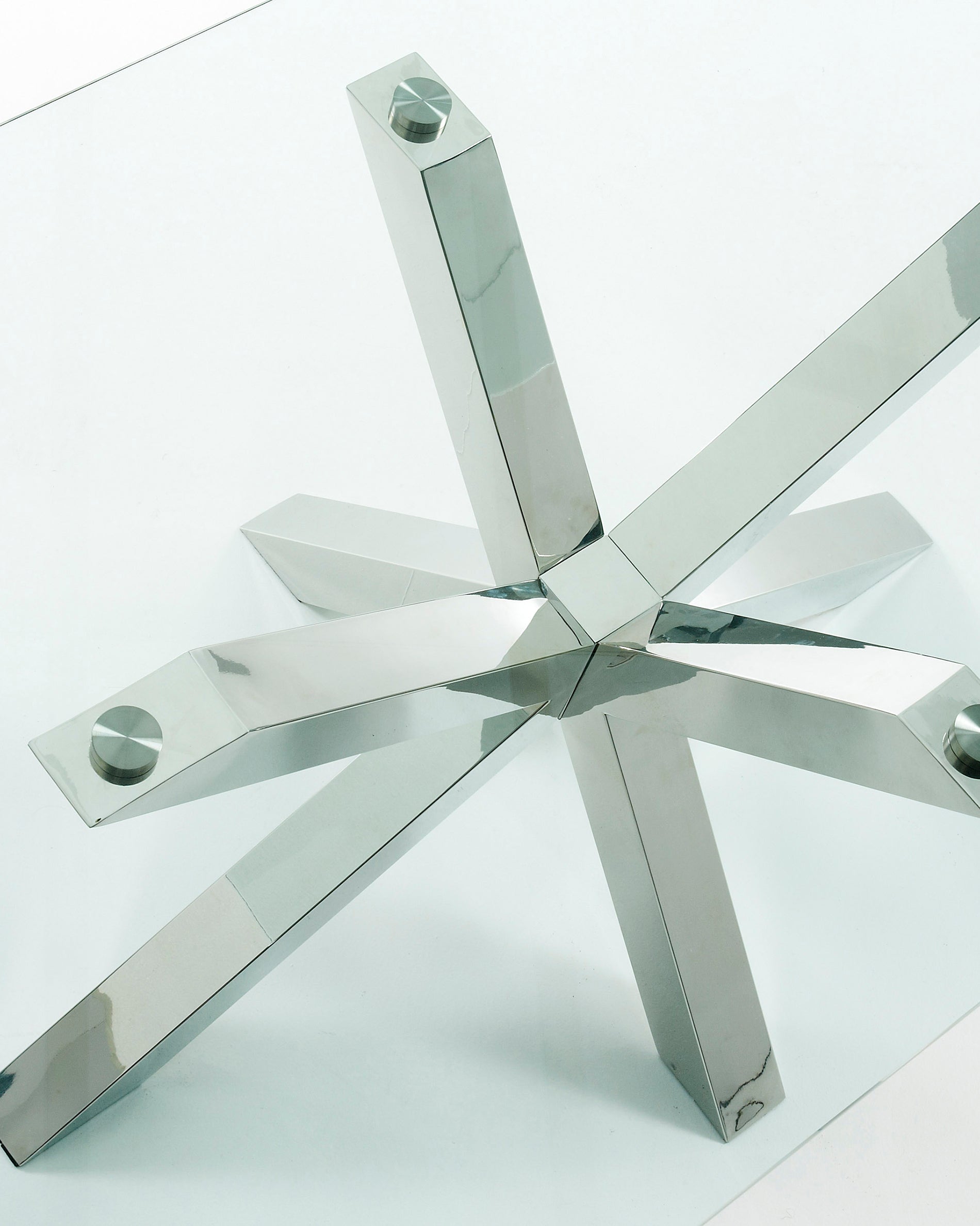 Argo glass table with stainless steel legs 180 x 100 cm - Detail