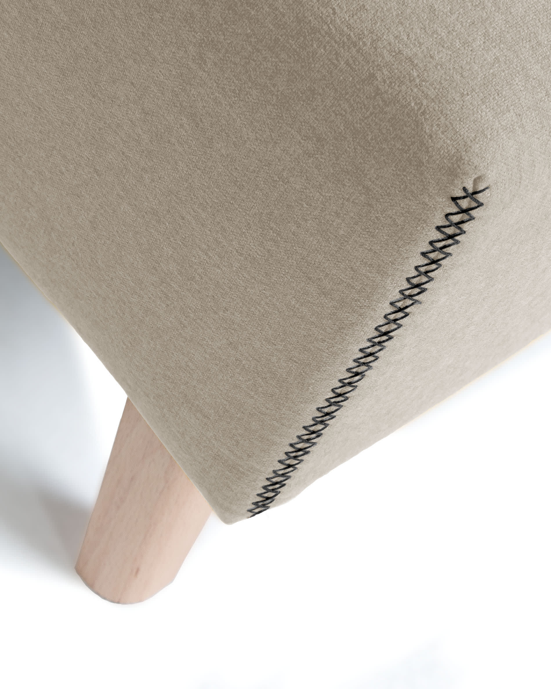 Dyla pad bézs színben, masszív bükkfa lábakkal, 111 cm