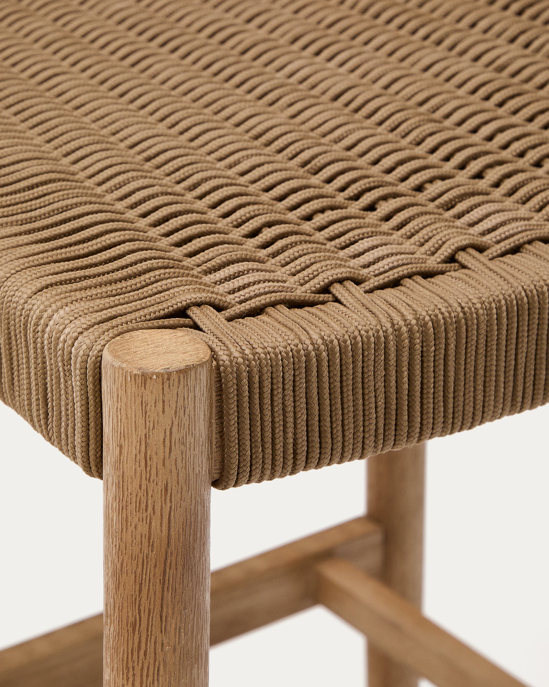 Nina stool in solid acacia wood, height 76 cm FSC 100% - Detail