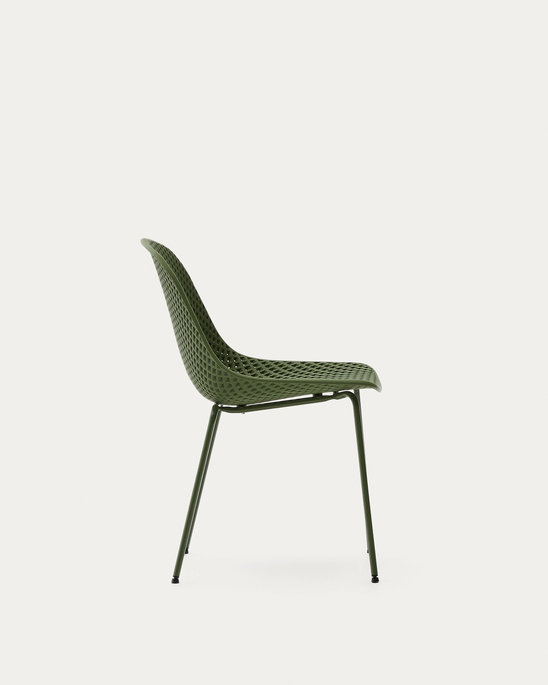 Quinby outdoor chair with green steel legs - Product View