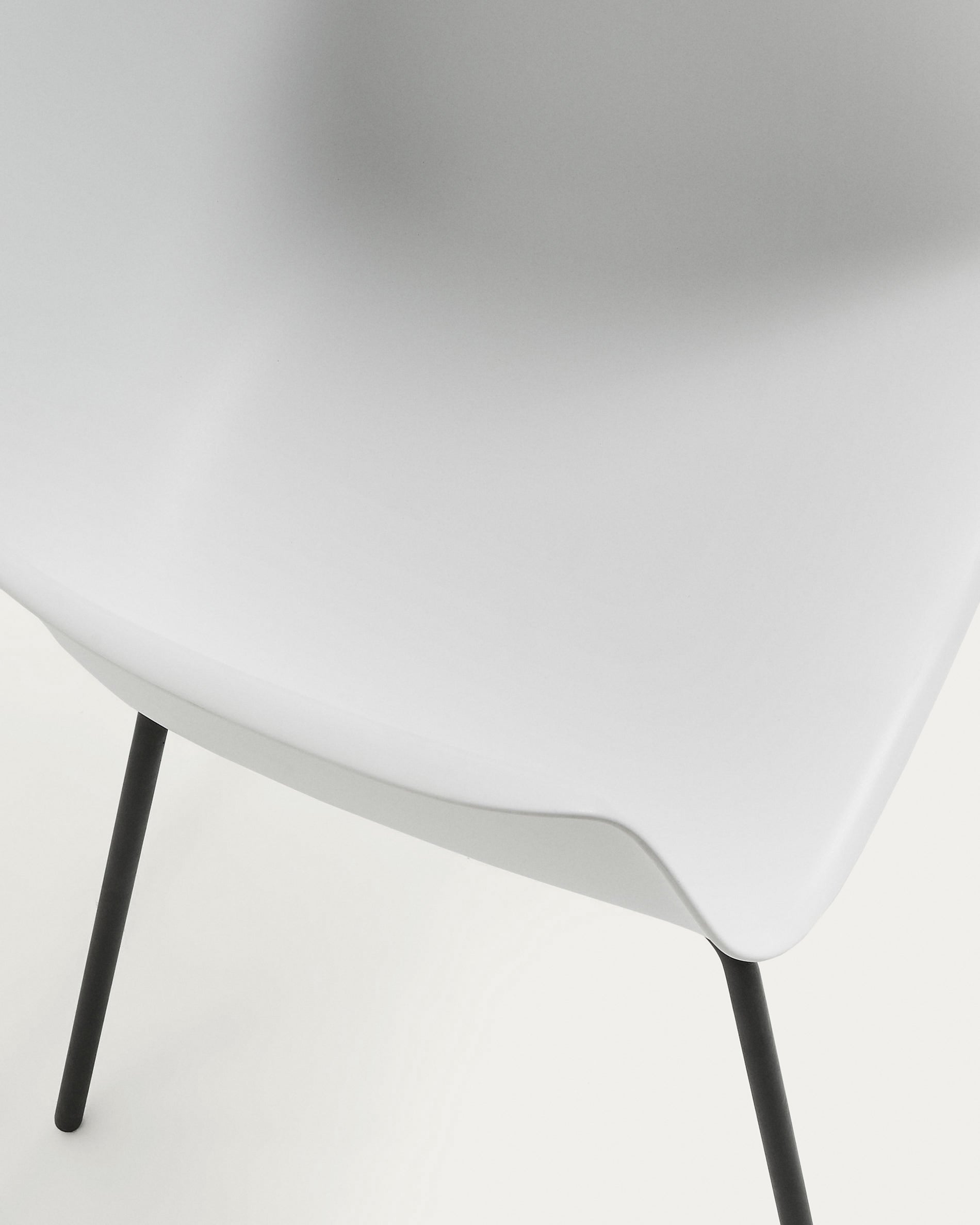 White Khasumi chair - Detail