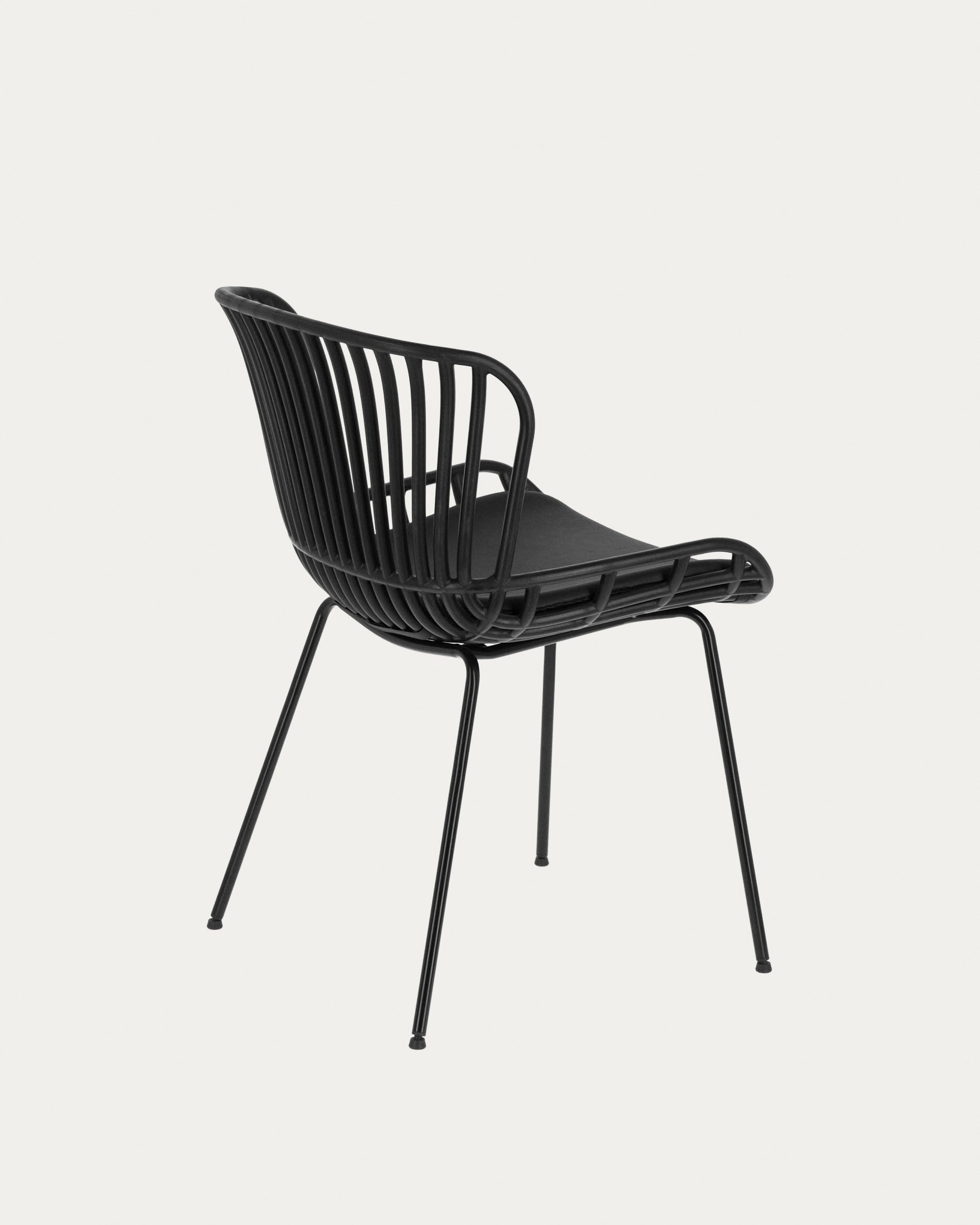 Surpik chair with steel legs in black finnish - Product View