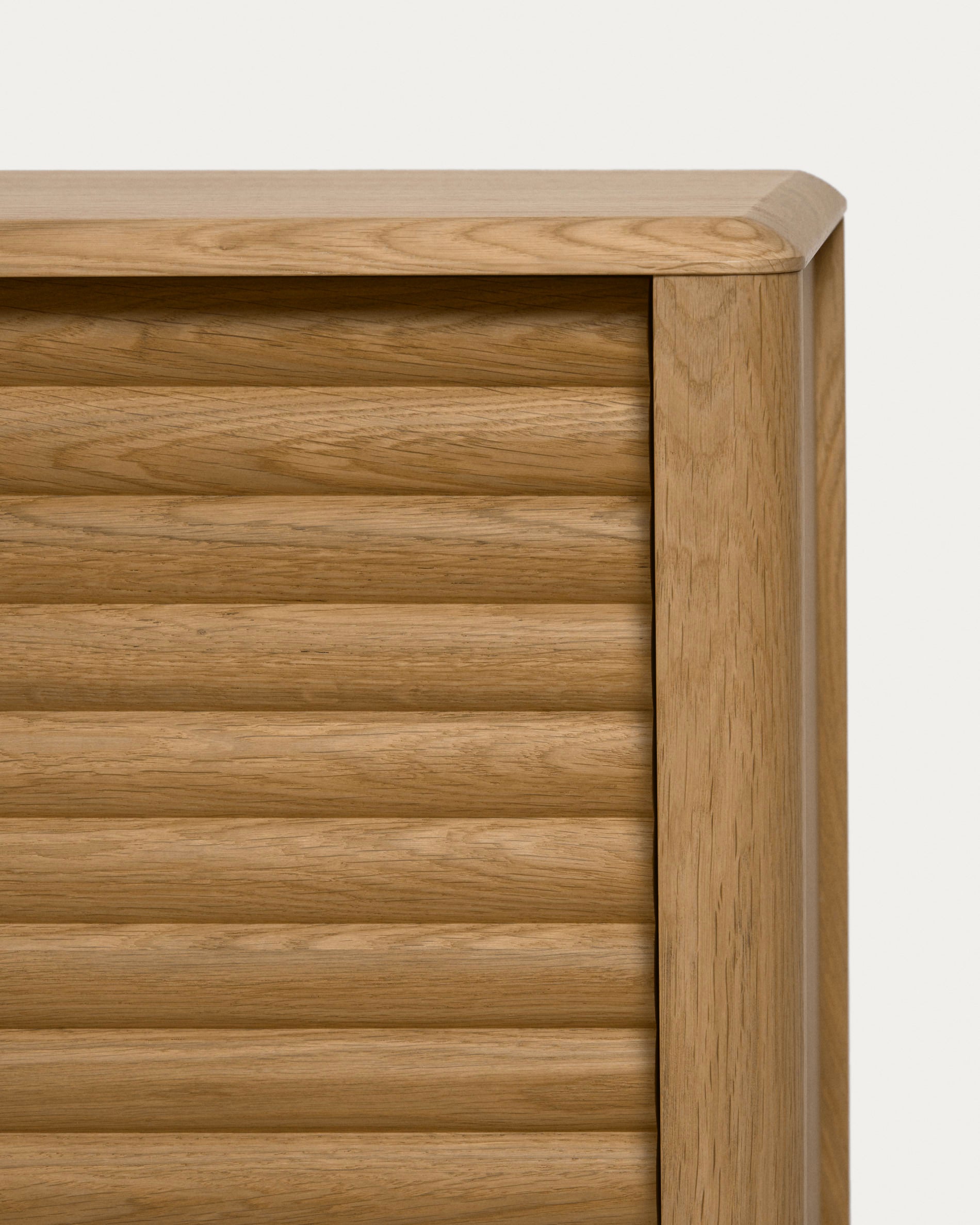 Lenon oak wood and veneer sideboard with 2 doors & 3 drawers, 155 x 86 cm FSC MIX Credit - Detail