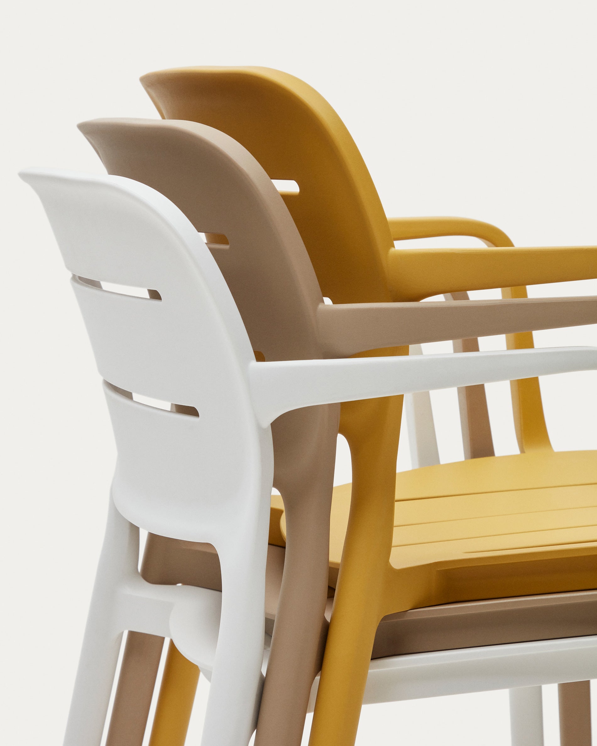 Morella stackable outdoor chair in beige - Detail