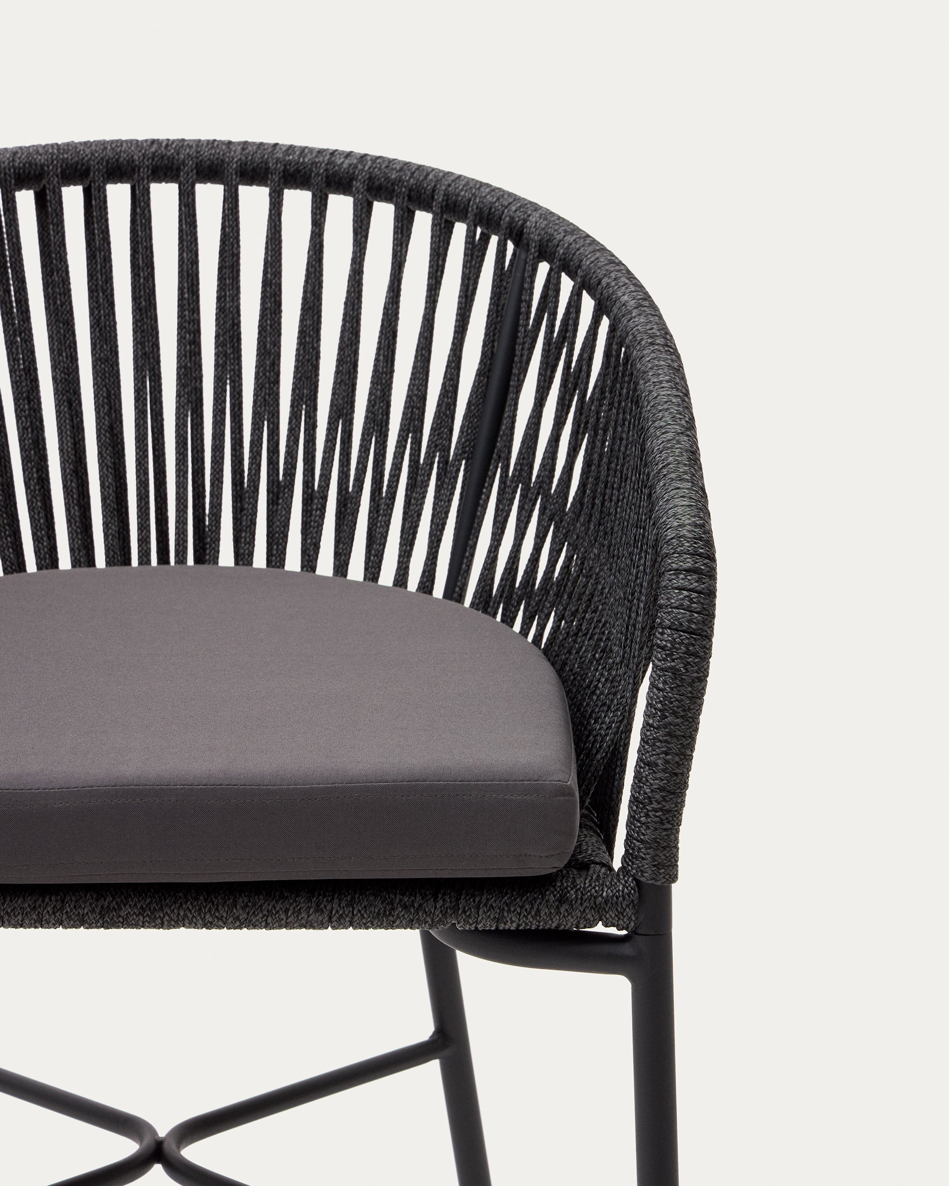 Yanet stool made from black cord and galvanised steel, height 80 cm - Detail