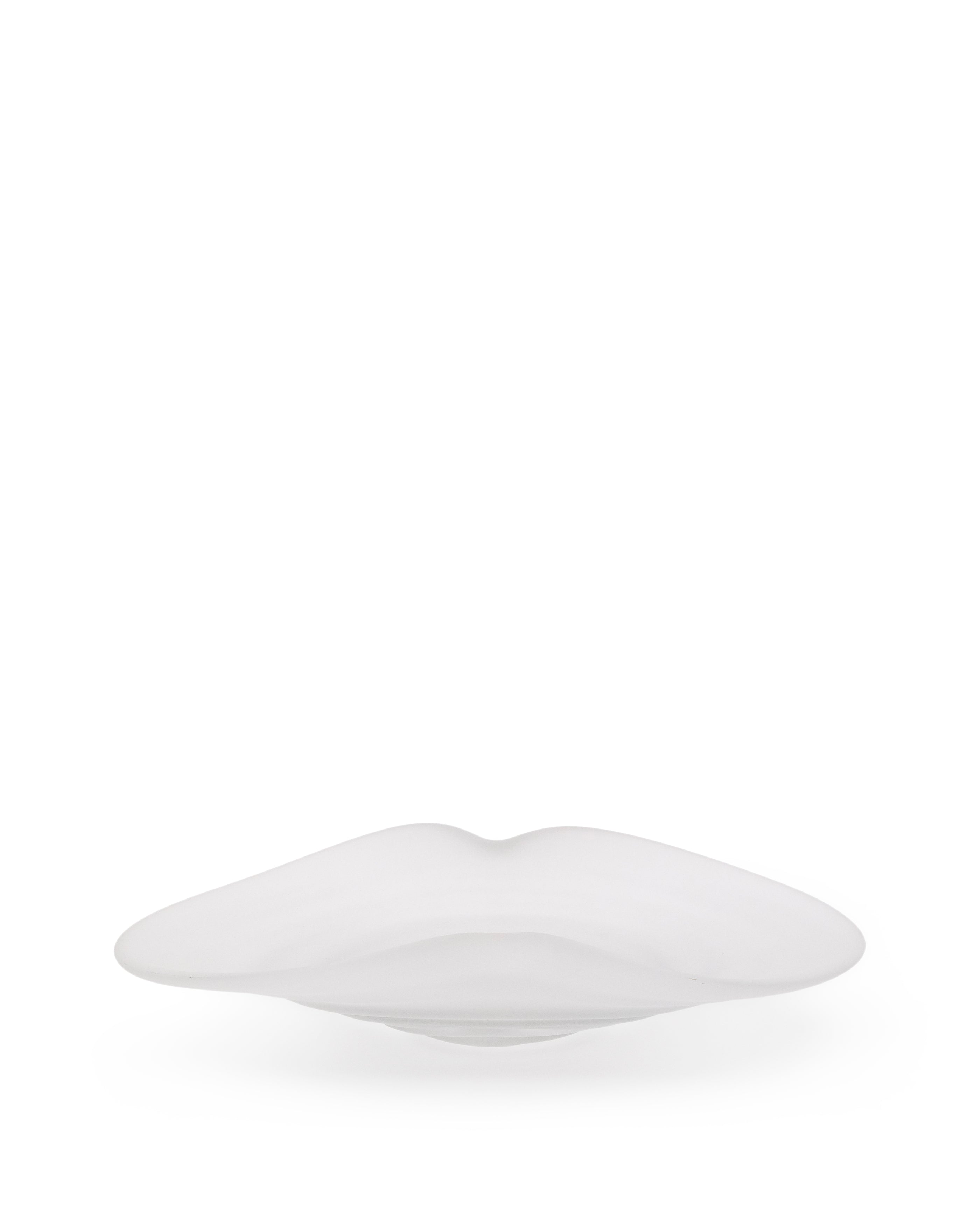 Ondaro frosted glass centrepiece 11cm - Product Image