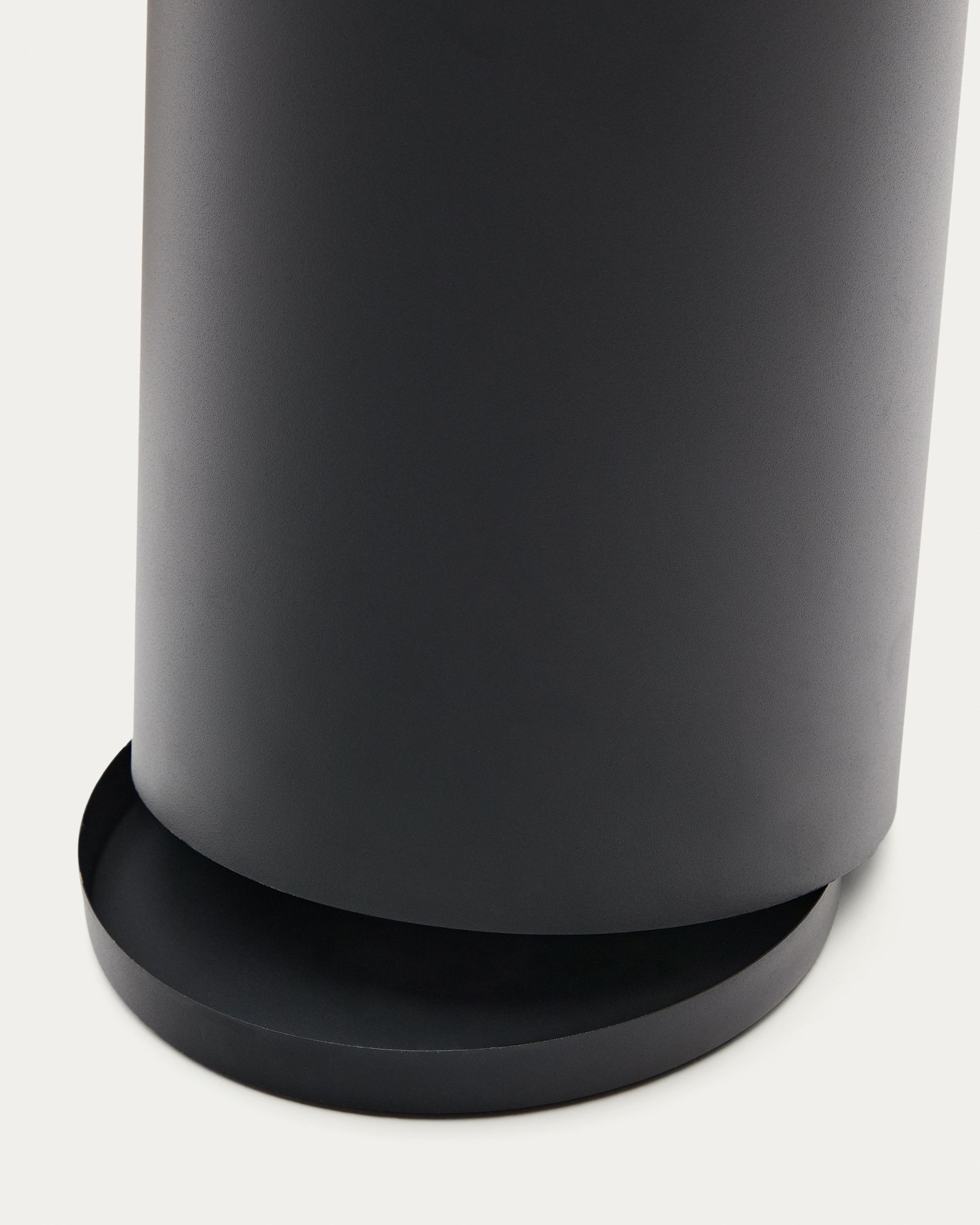 Atin grey metal small umbrella stand - Detail