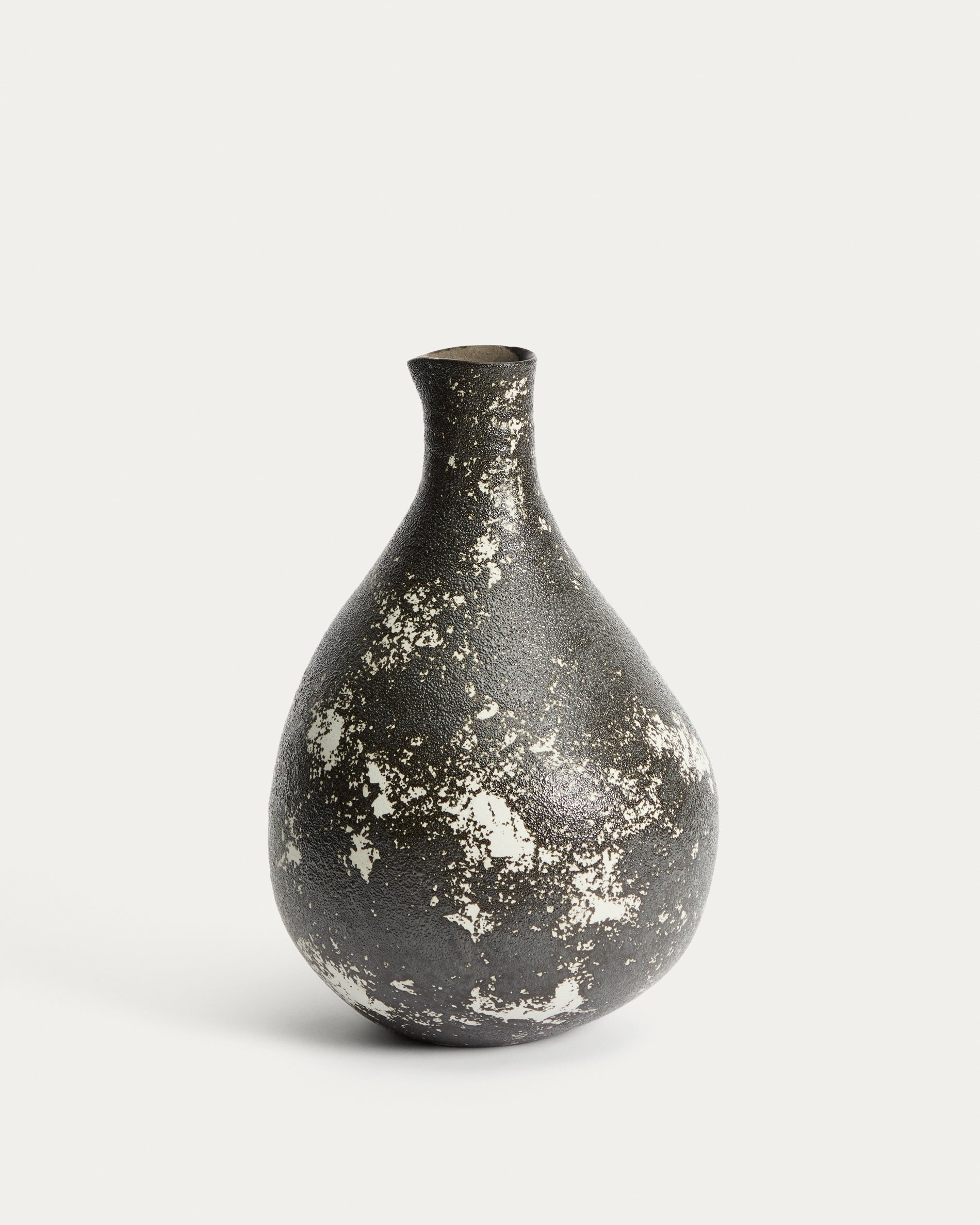 Orelin ceramic vase in black and white 39 cm - Product View