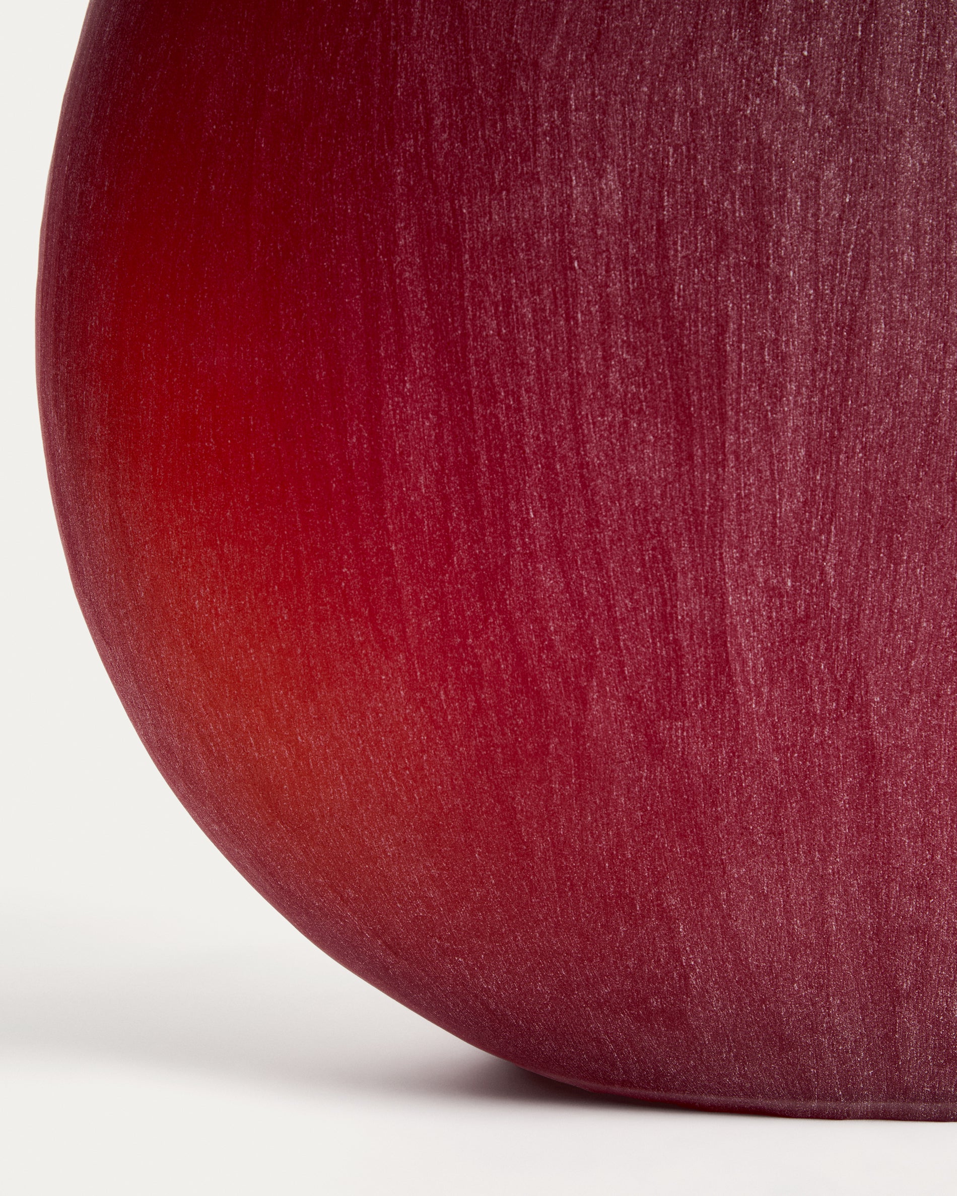 Rovena burgundy glass vase 43.5 cm - Detail