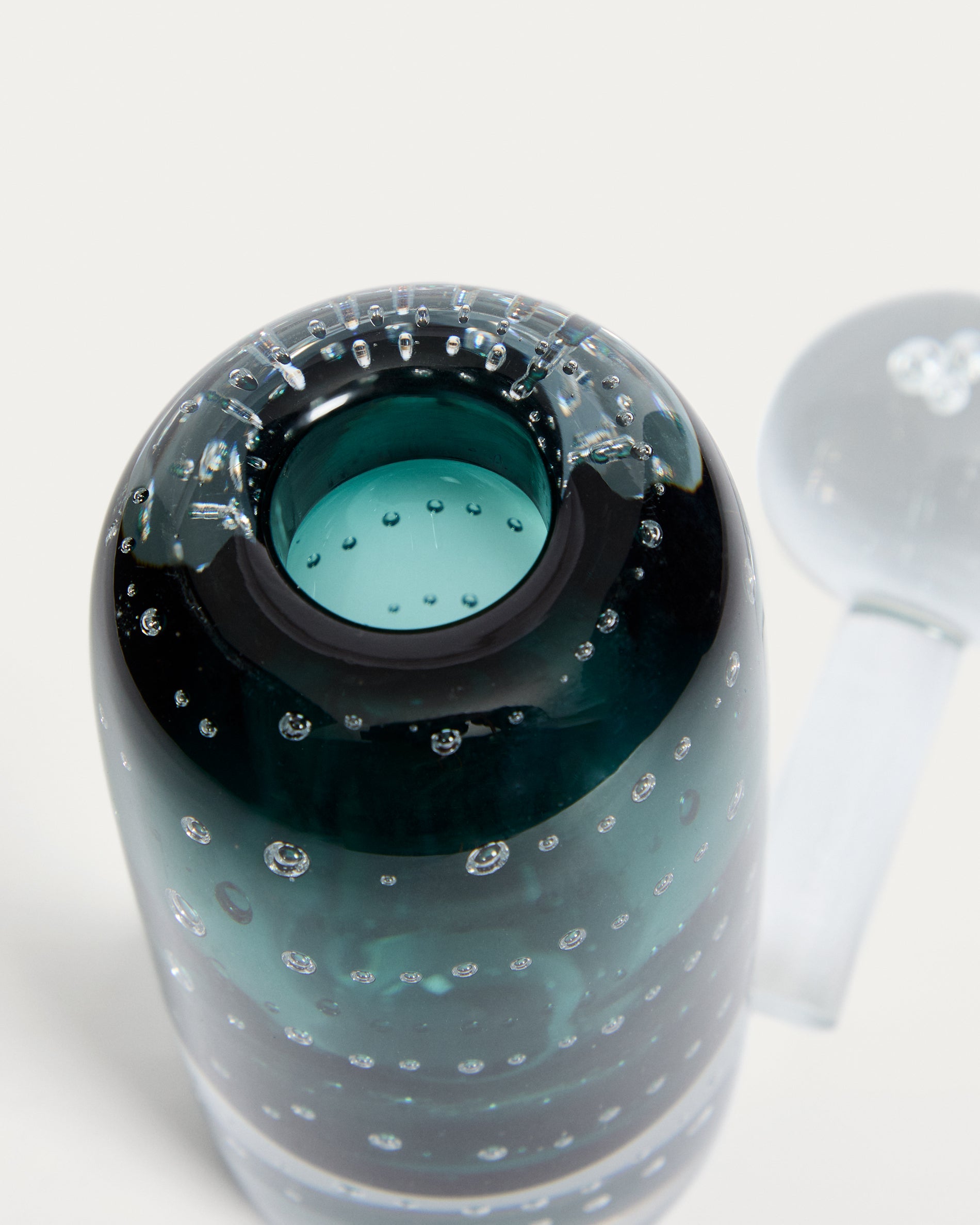 Lunivo green glass vase 16.5 cm - Detail
