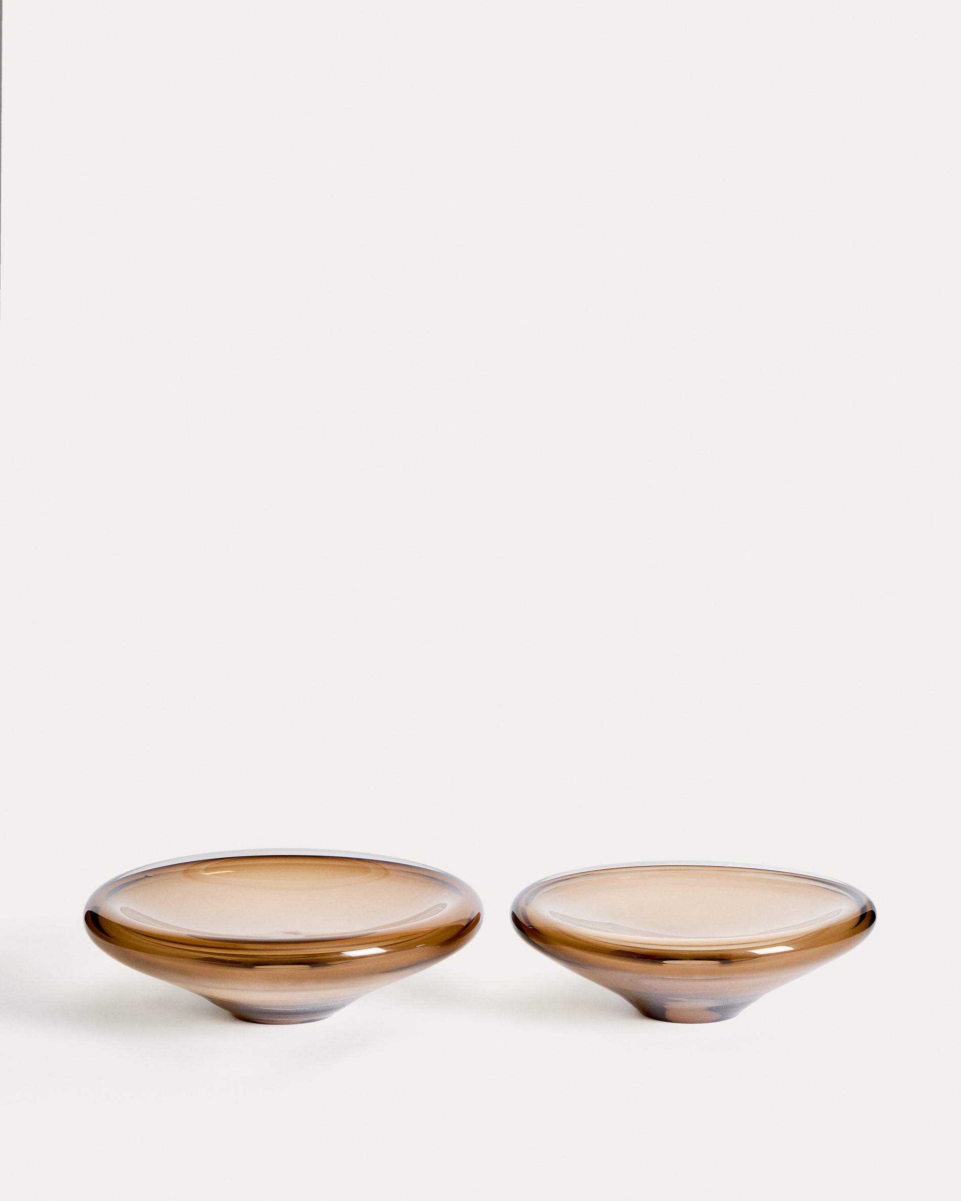 Zolira brown glass centerpiece Ø 27 cm - Product View