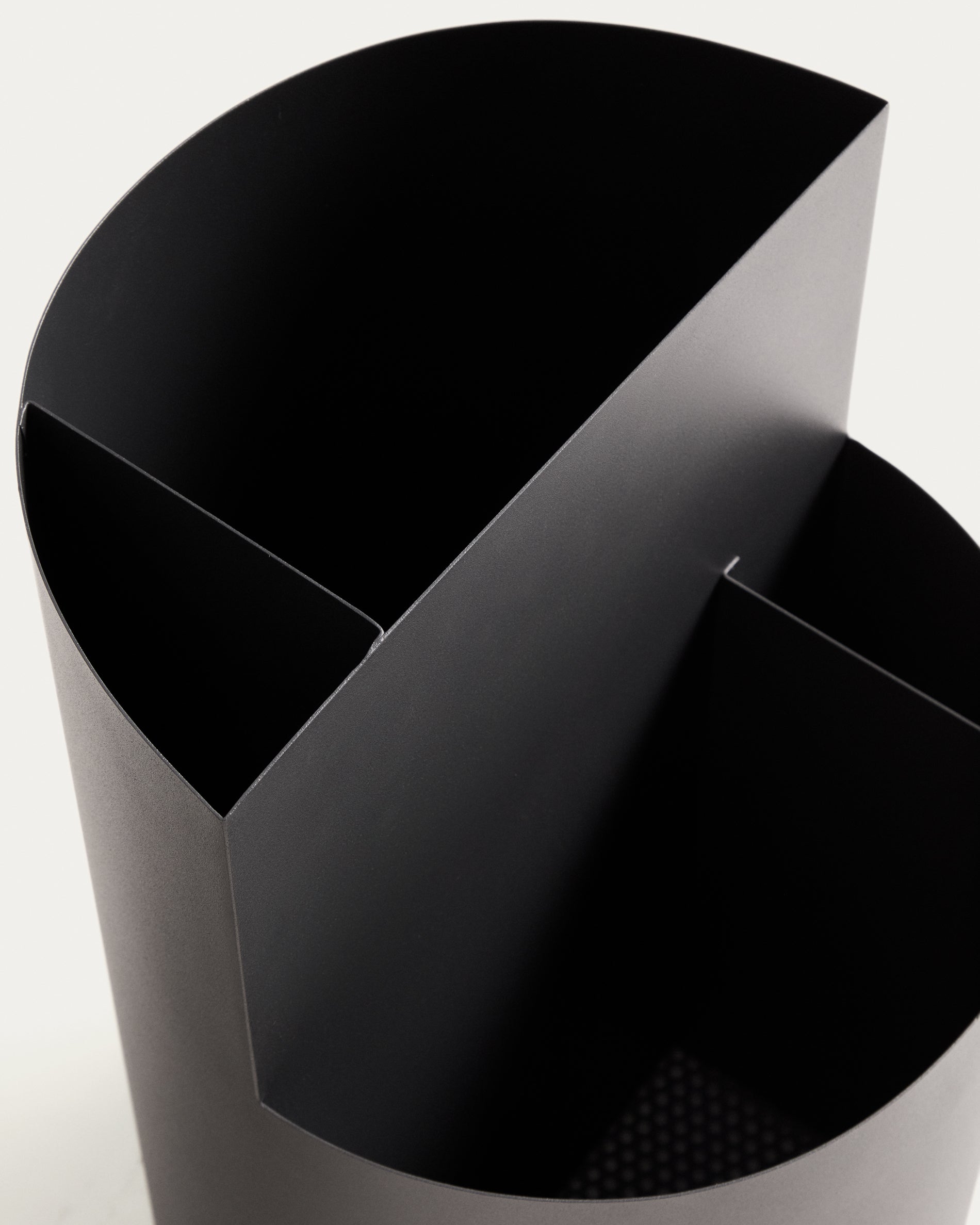 Atin dark grey metal large umbrella stand - Detail