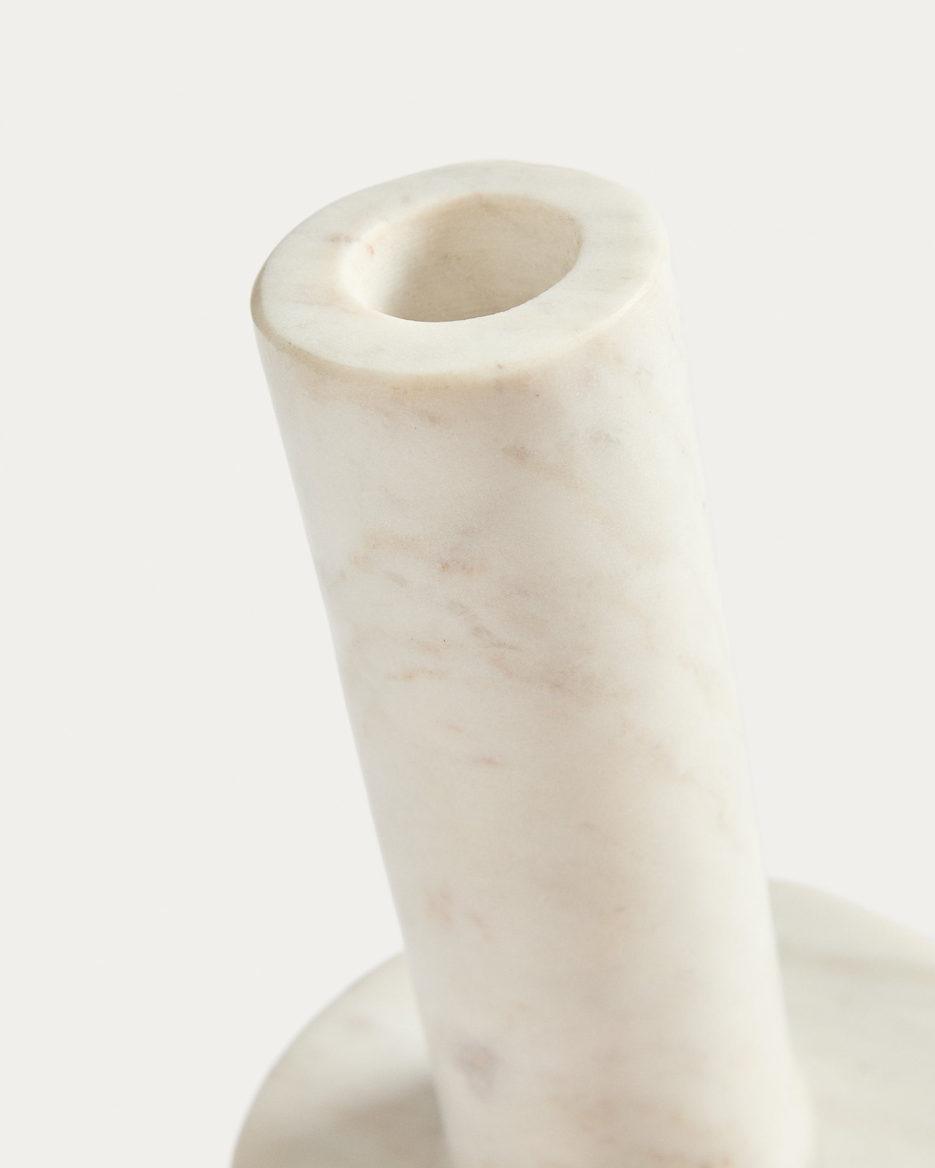 Zalvori white marble candle holder 23cm - Detail