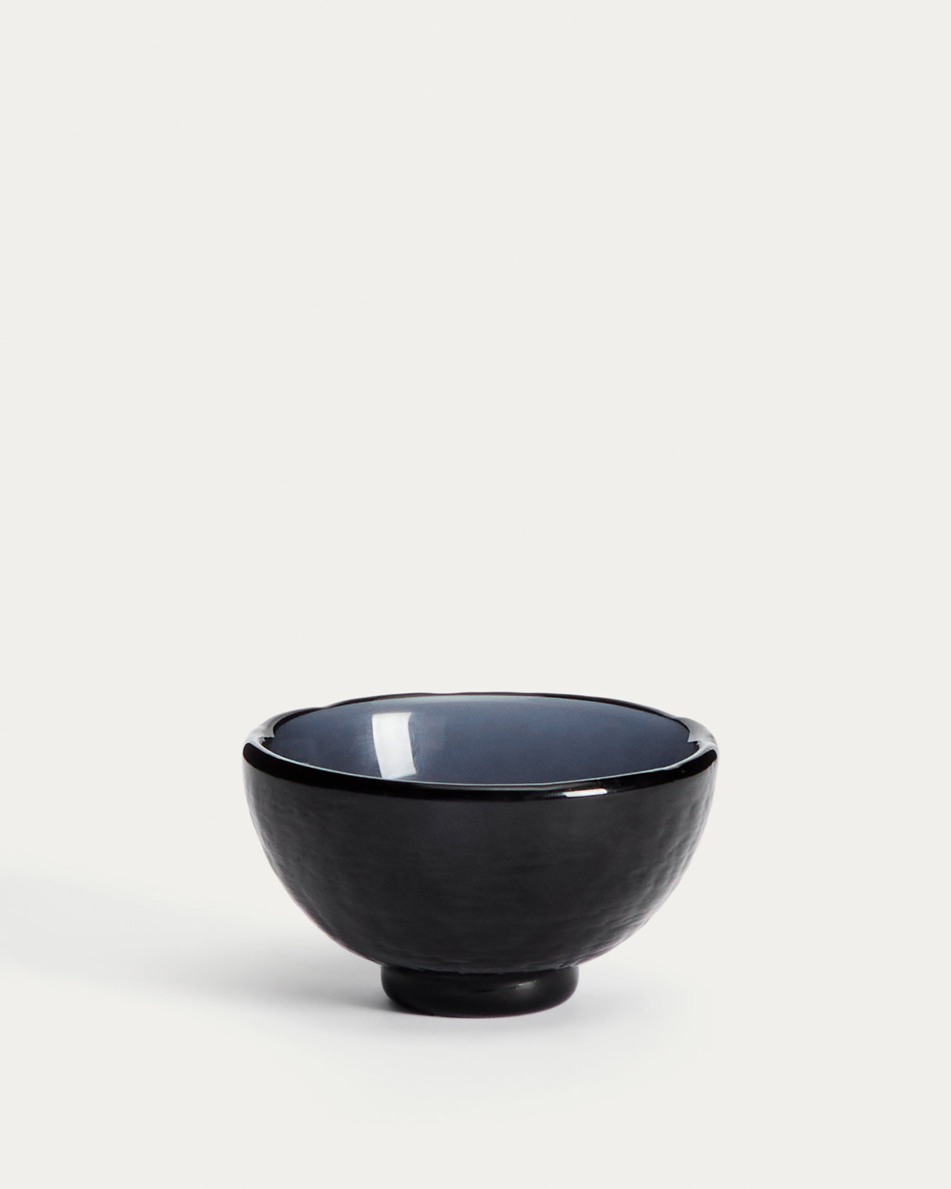 Sileia small bowl made of blue recycled glass - Product View