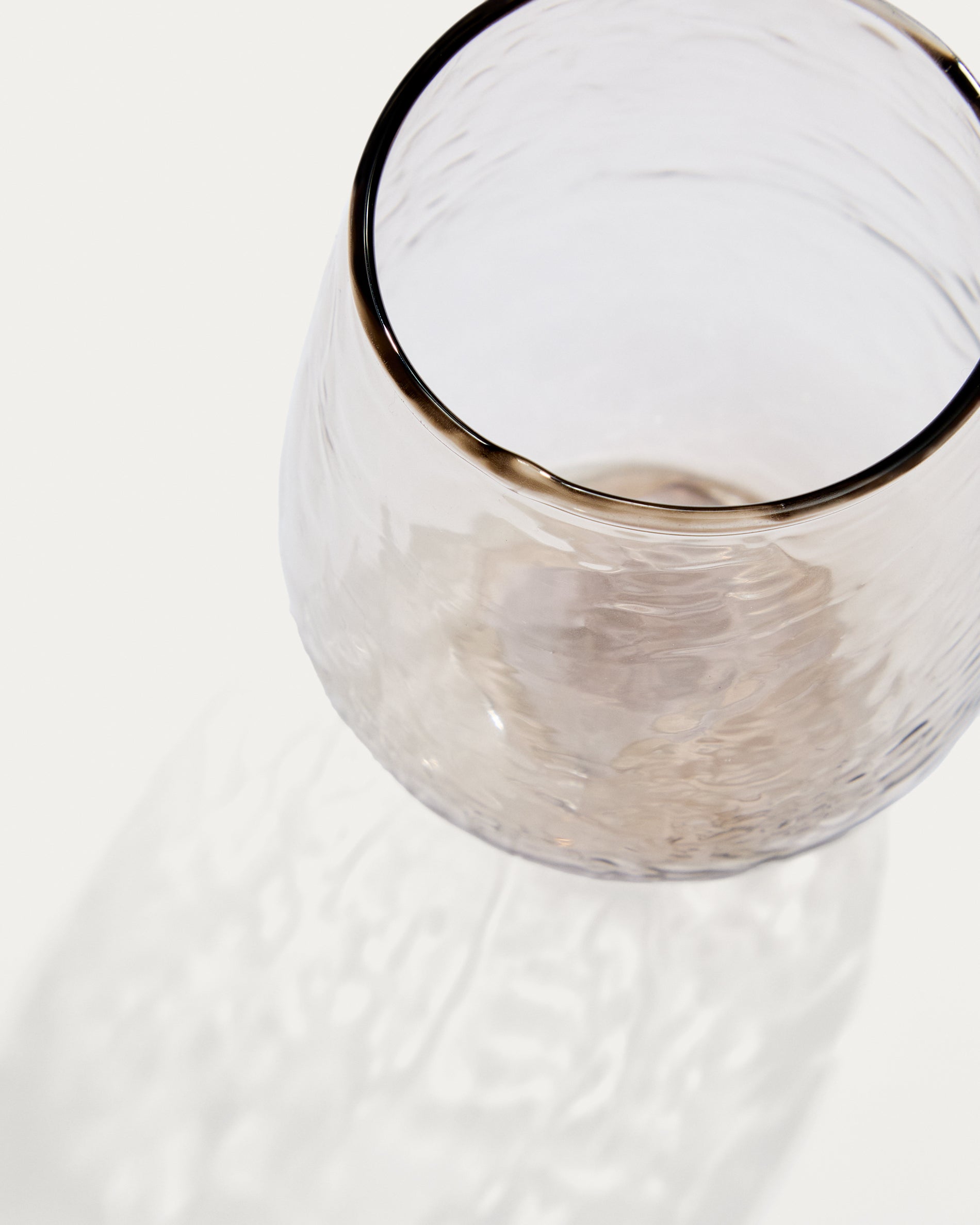 Sileia cup made of brown recycled glass - Detail