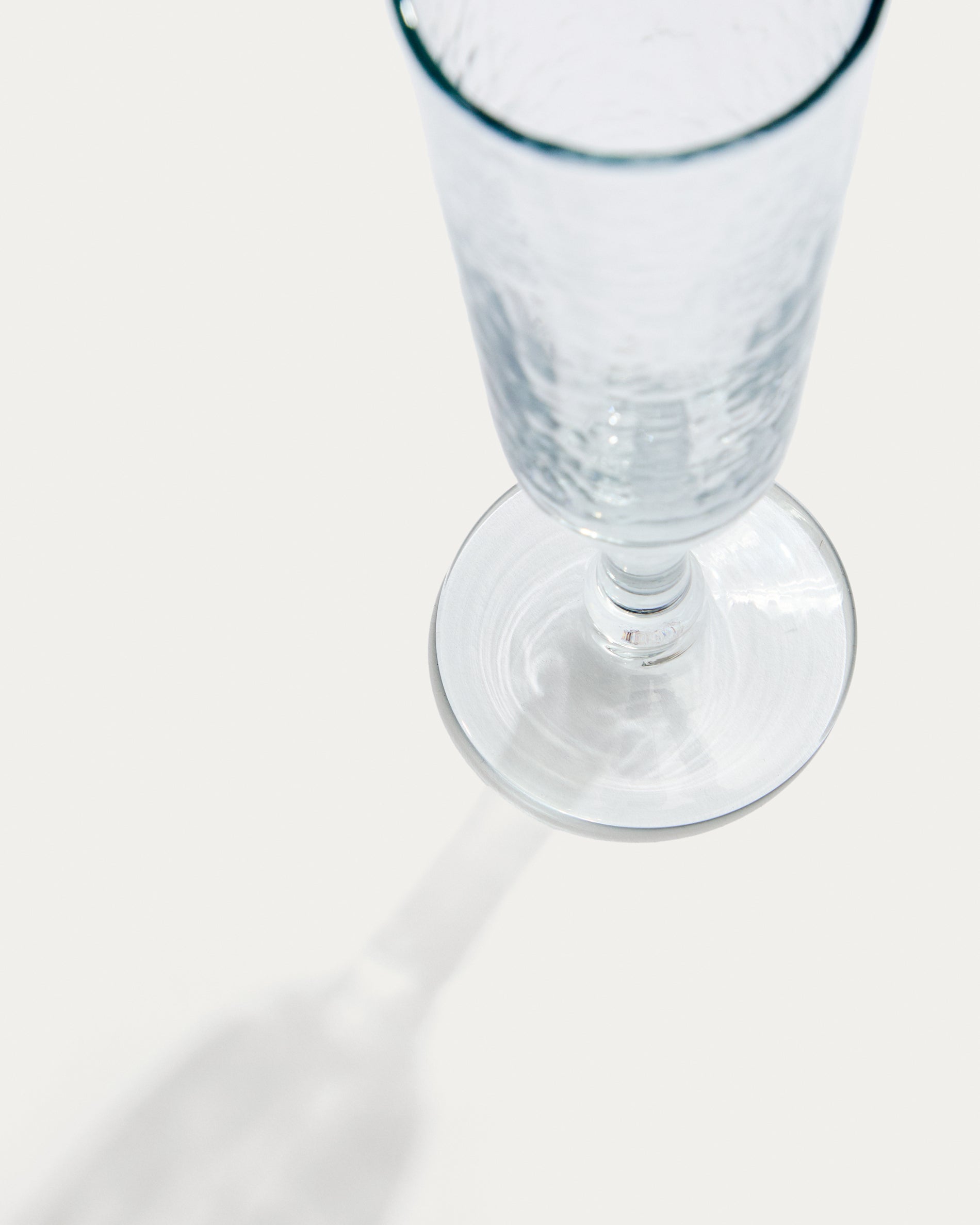 Sileia wine glass made of transparent recycled glass - Detail