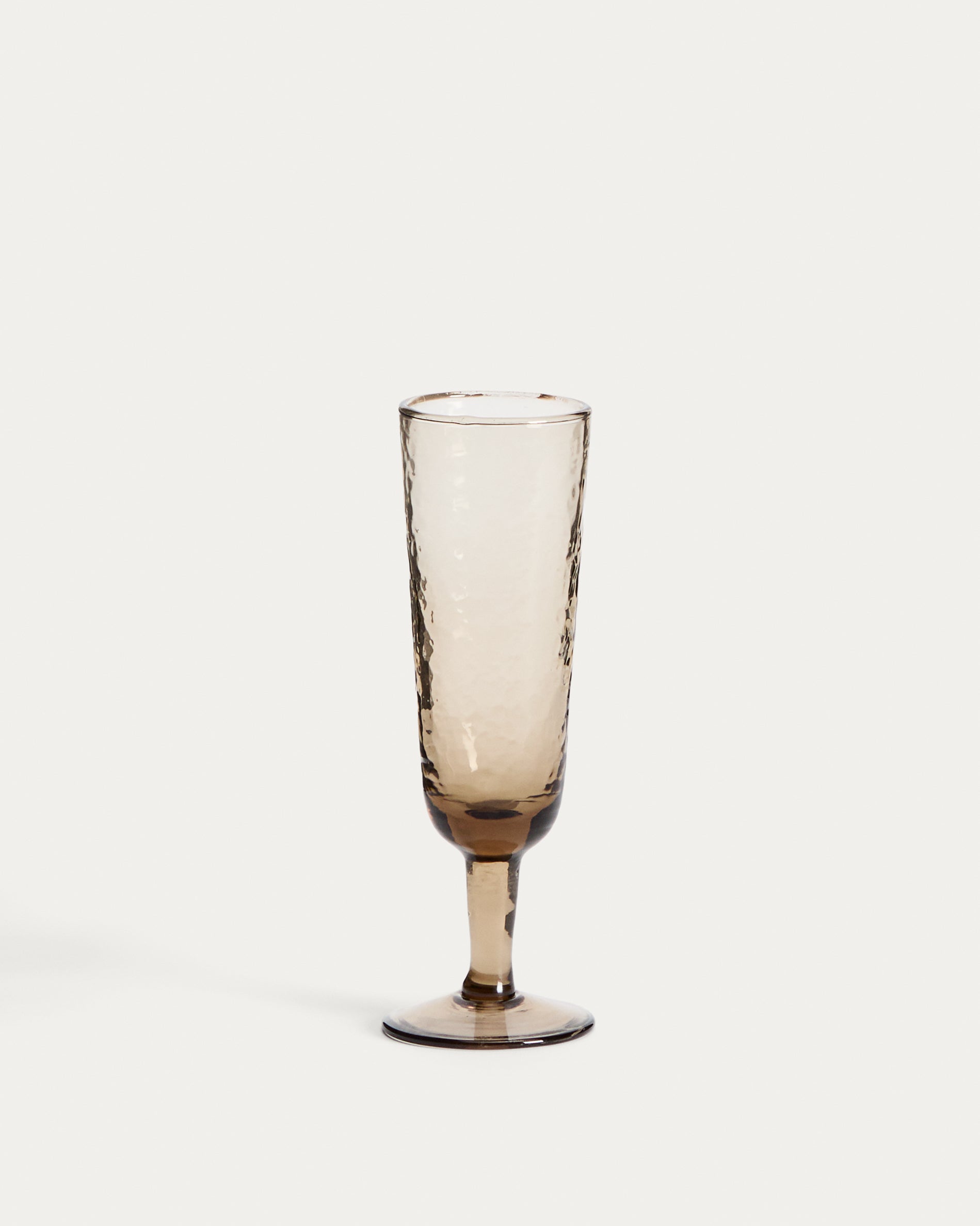 Sileia wine glass made of brown recycled glass - Product View