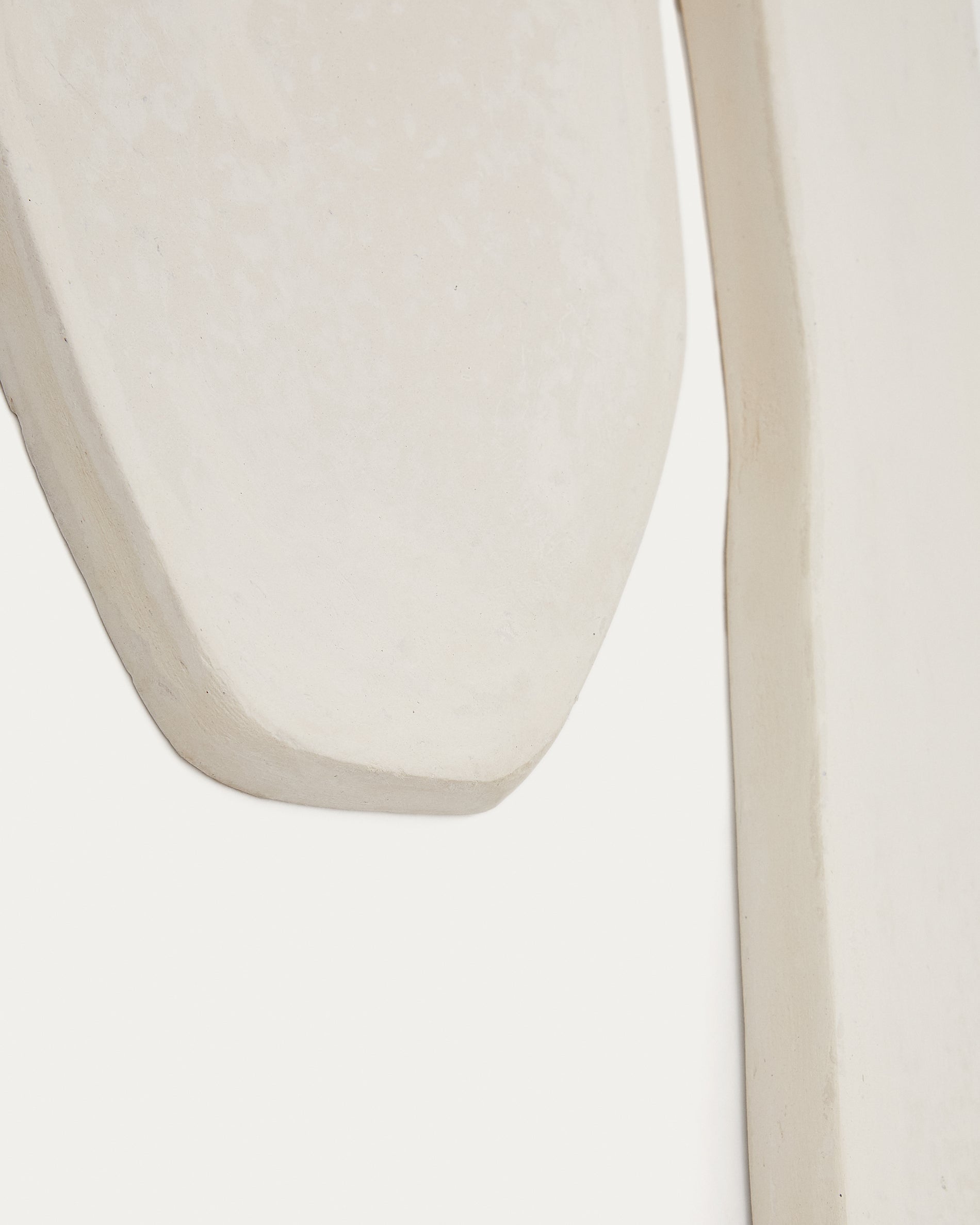 Siluna set of 3 elongated wall panels in white papier-mâché - Detail