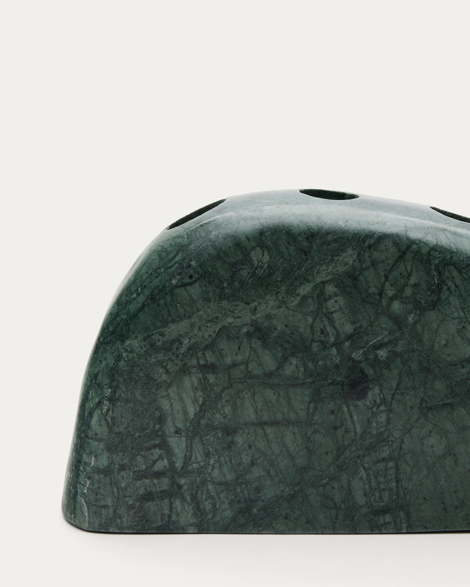 Signe large, green marble candlestick, 10 cm - Detail