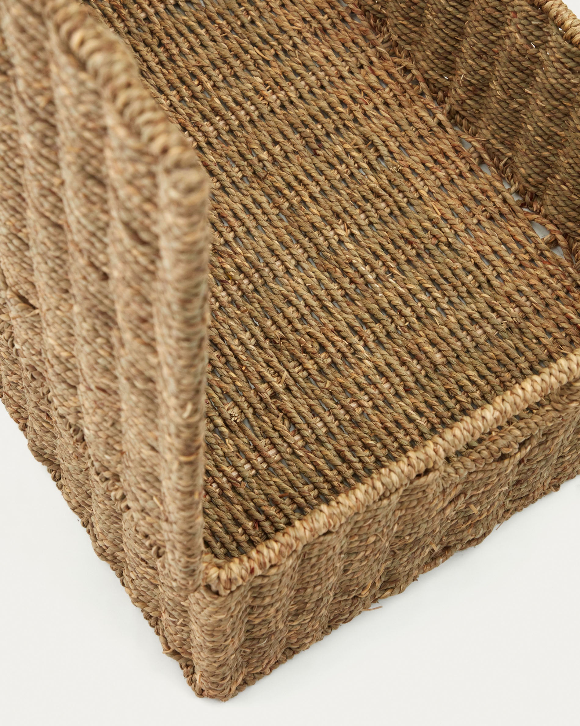 Tossa set of 2 natural fiber baskets with lids, 55 x 36 cm / 60 x 40 cm - Detail