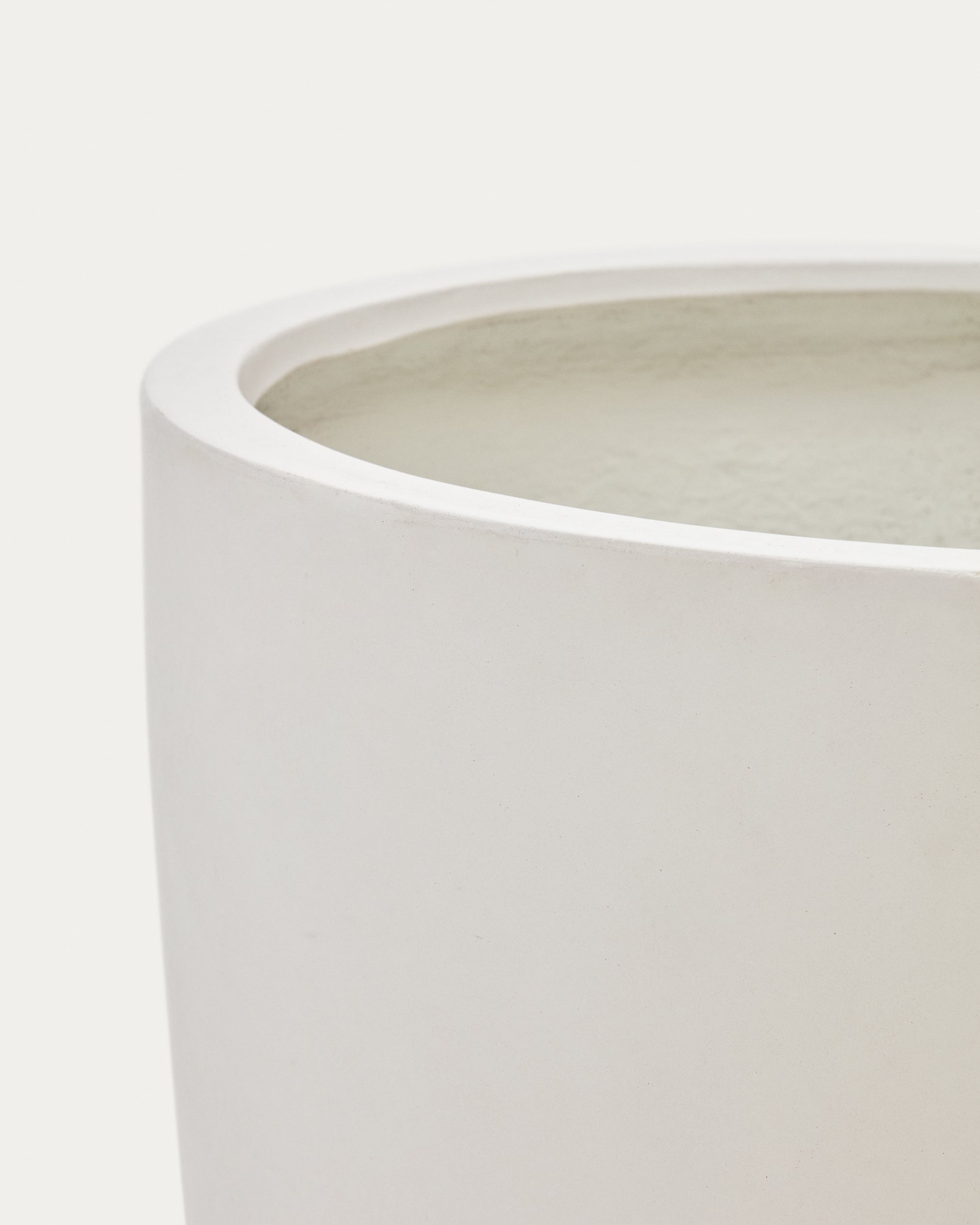 Aiguablava plant pot in white cement, Ø 56 cm - Detail