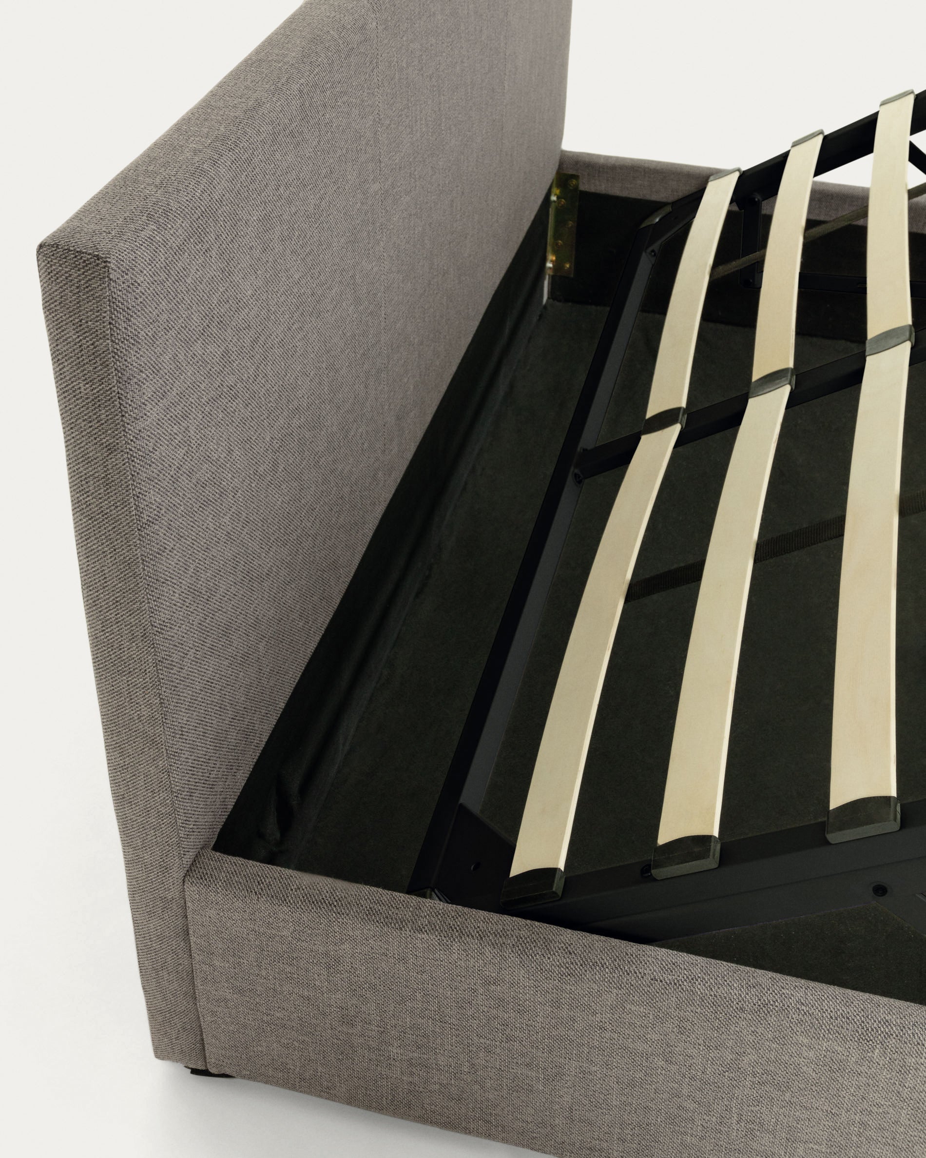 Nahiri ottoman bed for a 160 x 200 cm mattress - Detail