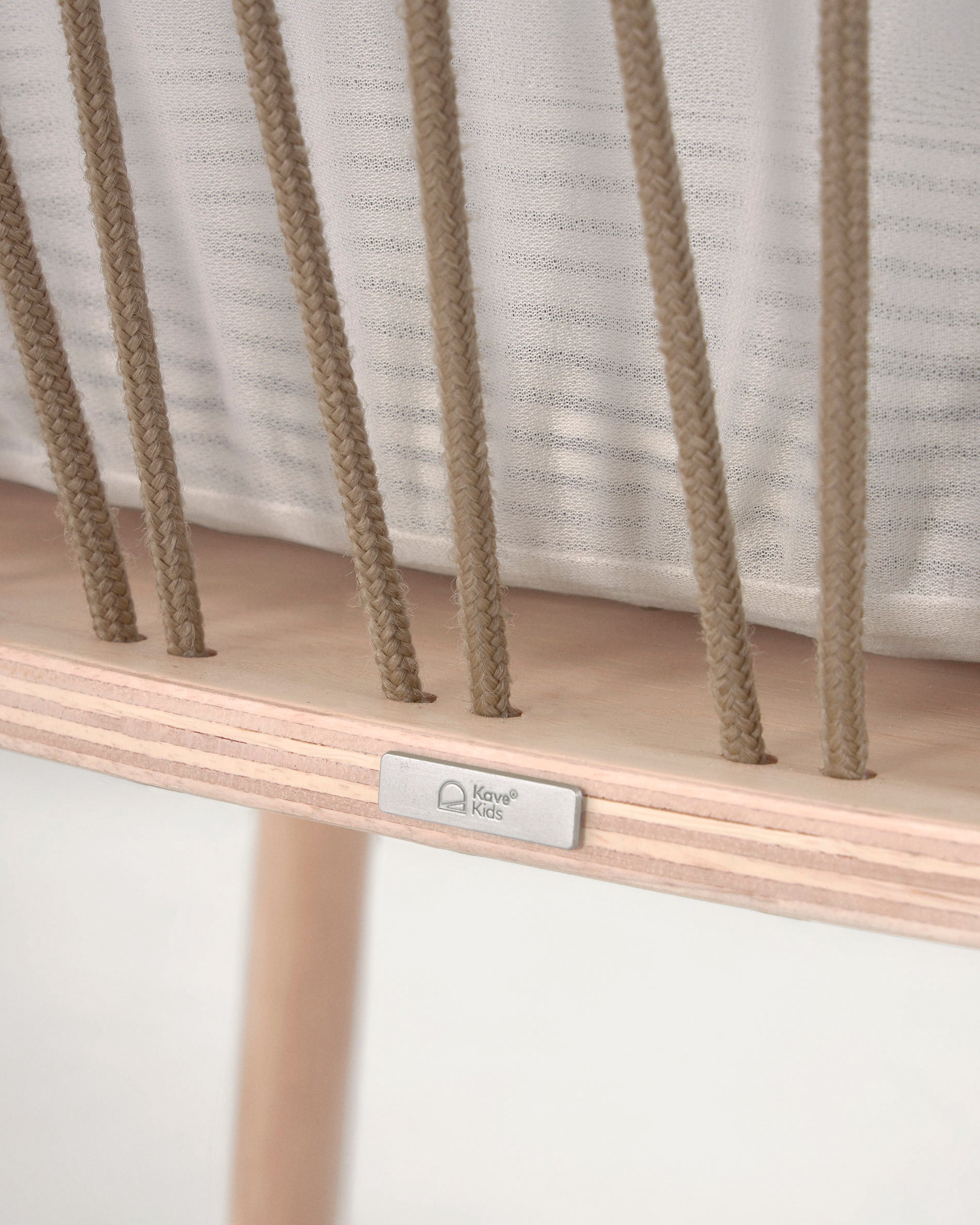 Leonela ash wood bassinet 97 x 62 cm FSC 100% - Detail