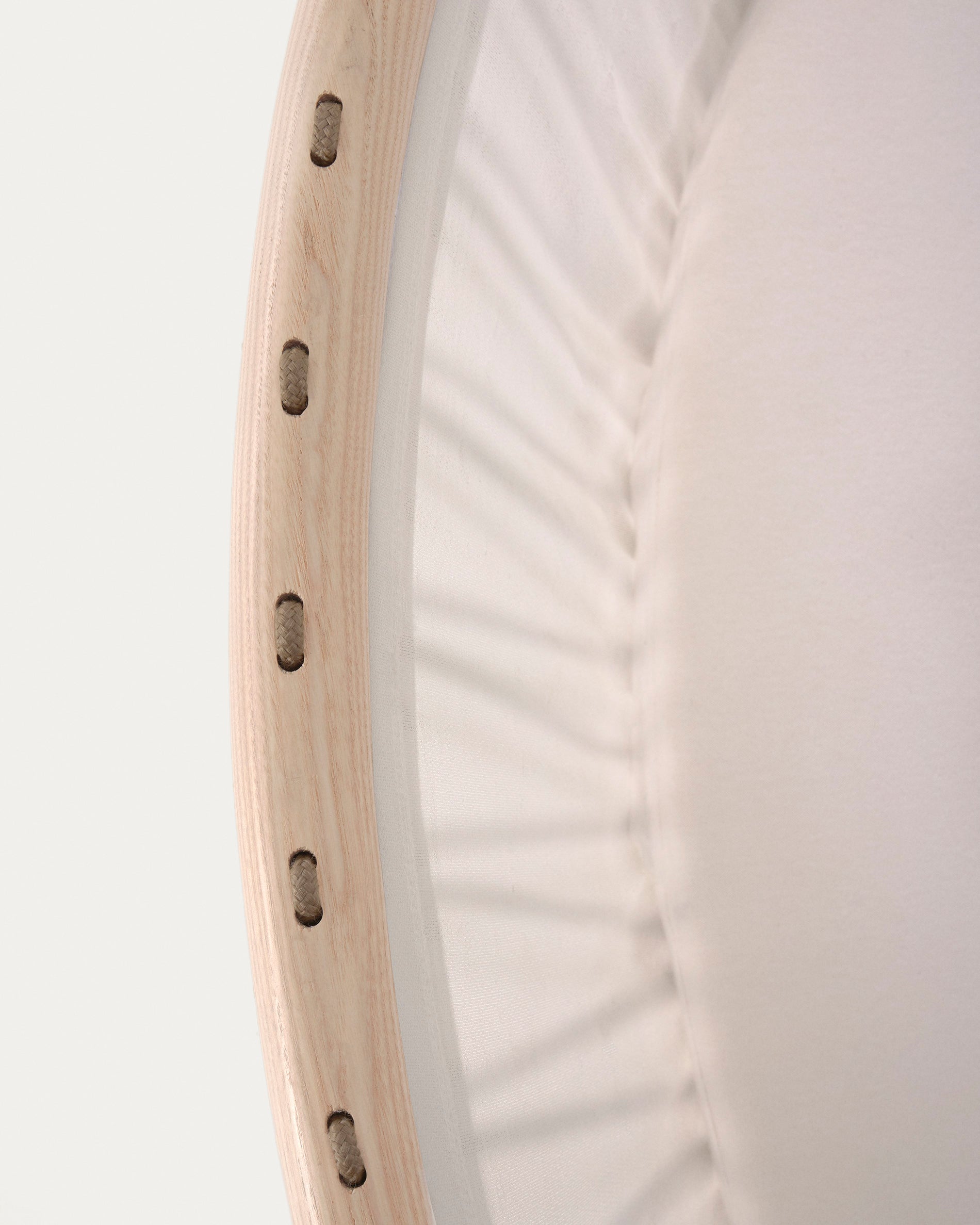 Leonela ash wood bassinet 97 x 62 cm FSC 100% - Detail