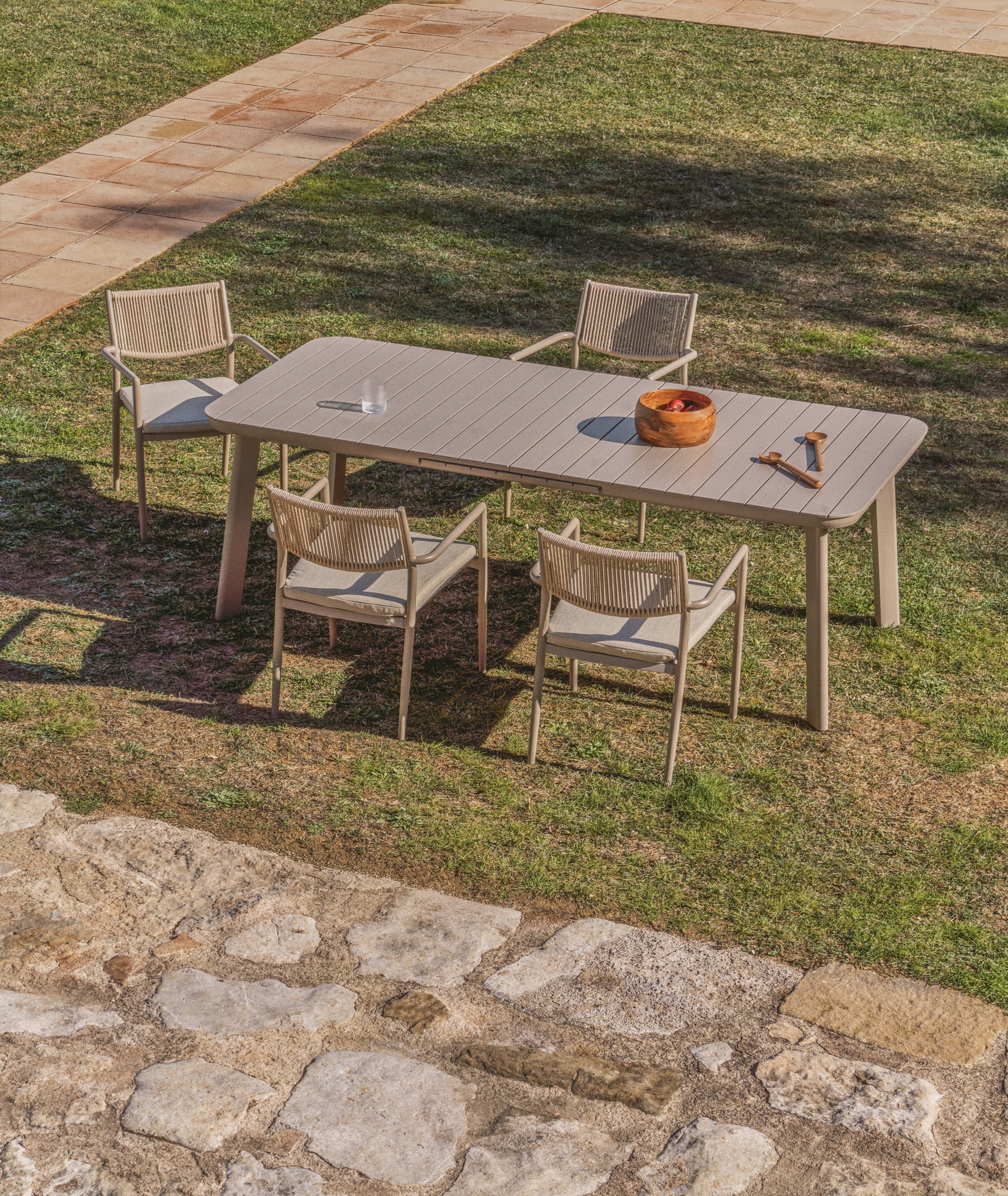 Hc1BDoIwEEDRu8y66bQoELrzDCwdQyoMUKXSUMRE0rtLXL-f_B3i0oKBcV1DNISEnfTcOSufduNx9izb2RM6bwcmfIdpth1h3zzCQLjpstSnqqx0Tmj93fGr5Uh4yYpaq6LR1VkeIQjopxXMdYeFwezwAZMppQQEML2dIgv4D2r3PTw_KKVb-gE