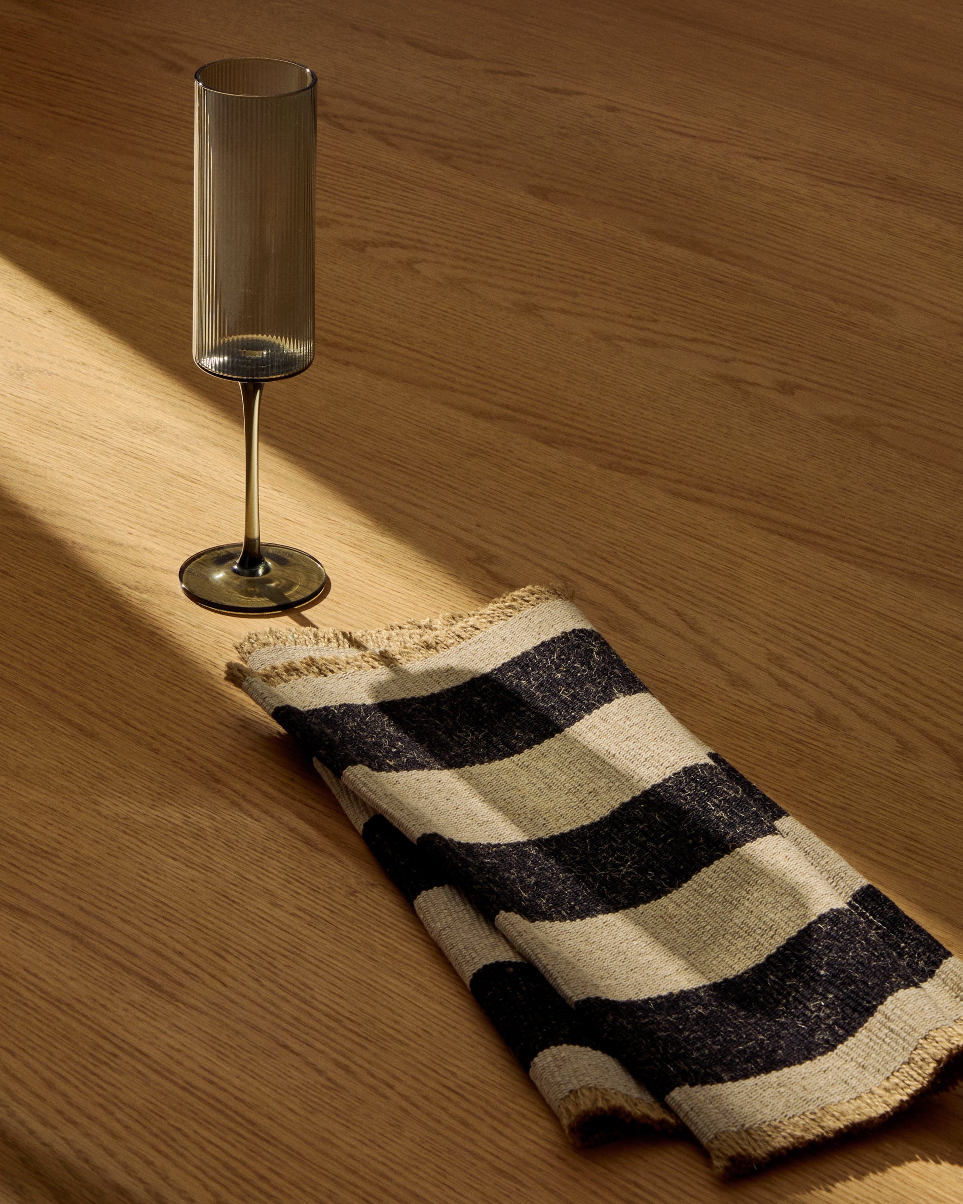 HcxBDoIwEEDRu8yadAqoNd15BpaOIRUGqLbQ0MrChrtL3P68_Axx7UDDlFKImpCwF557a8TbbDwtnkW3eELrzciEn-AW0xMO7SuMhFupVKWuZV0rQuOflueOI-GtujRSnlpZ1uKAUMDgEuh7hpVBZwigB-MiF_D_NvZ75LOUct8f-w8