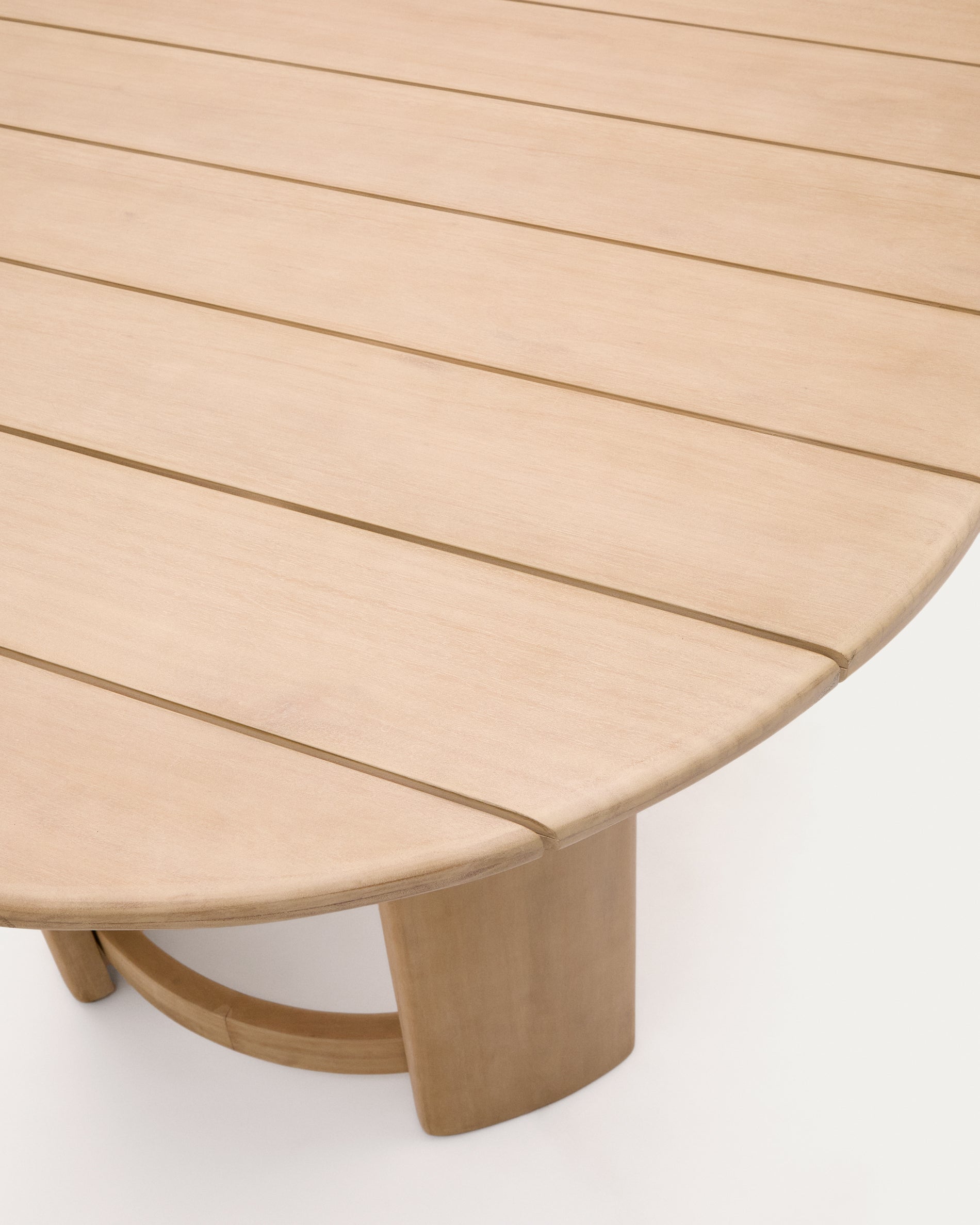 Xoriguer table made of solid eucalyptus wood, 280 x 110 cm, FSC 100% - Detail