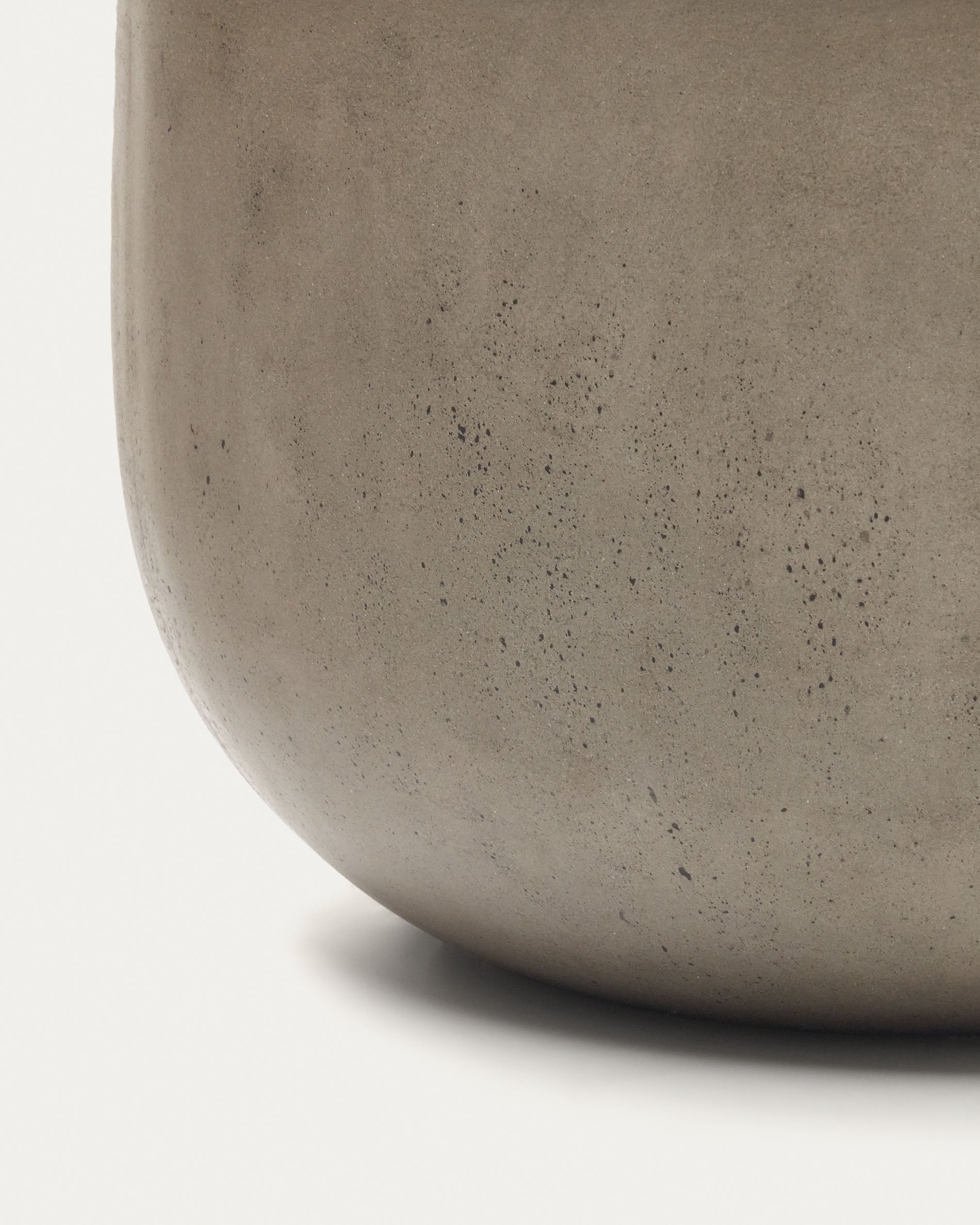 Garbet cement coffee table, Ø 60 cm - Detail