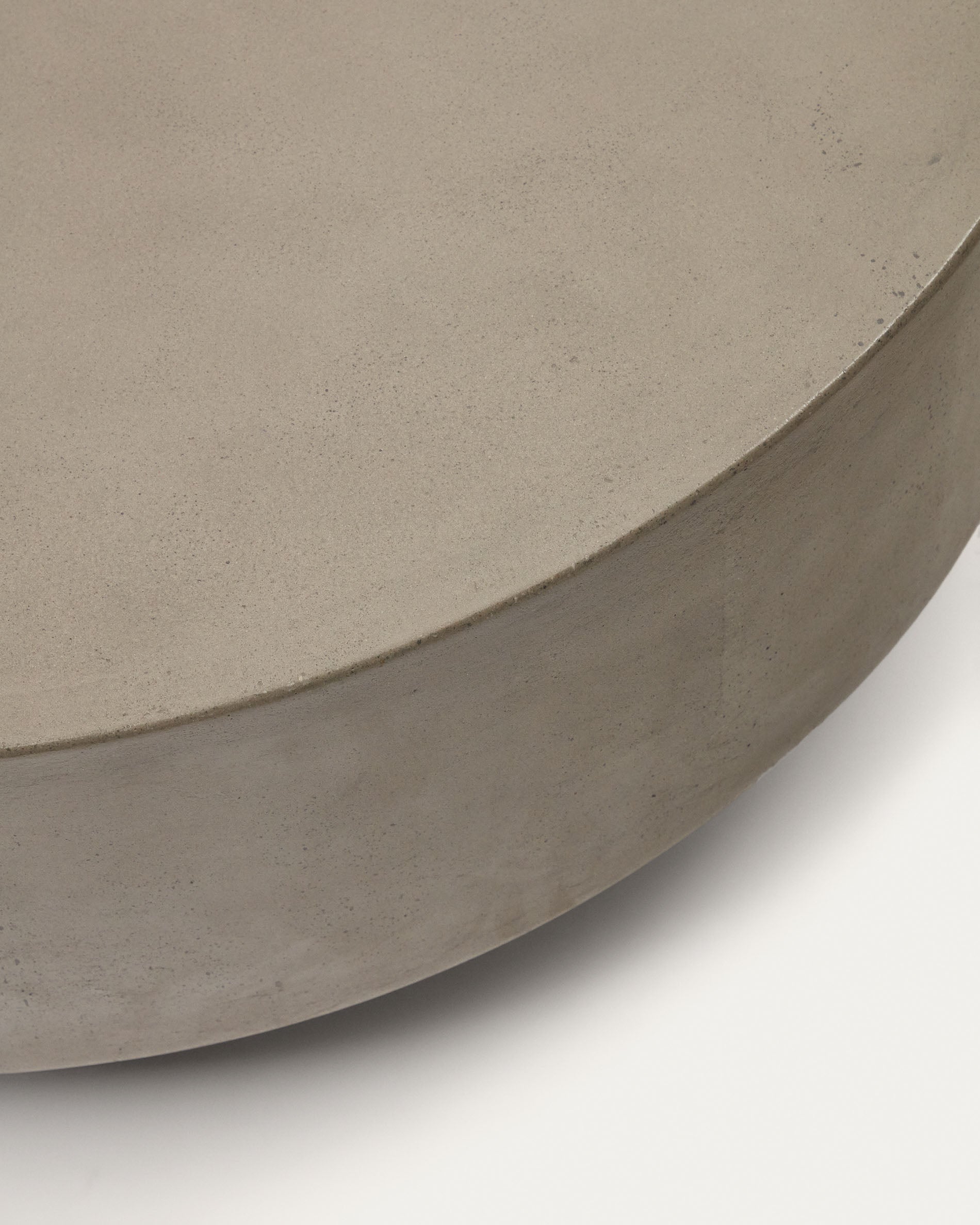 Garbet cement coffee table, Ø 80 cm - Detail