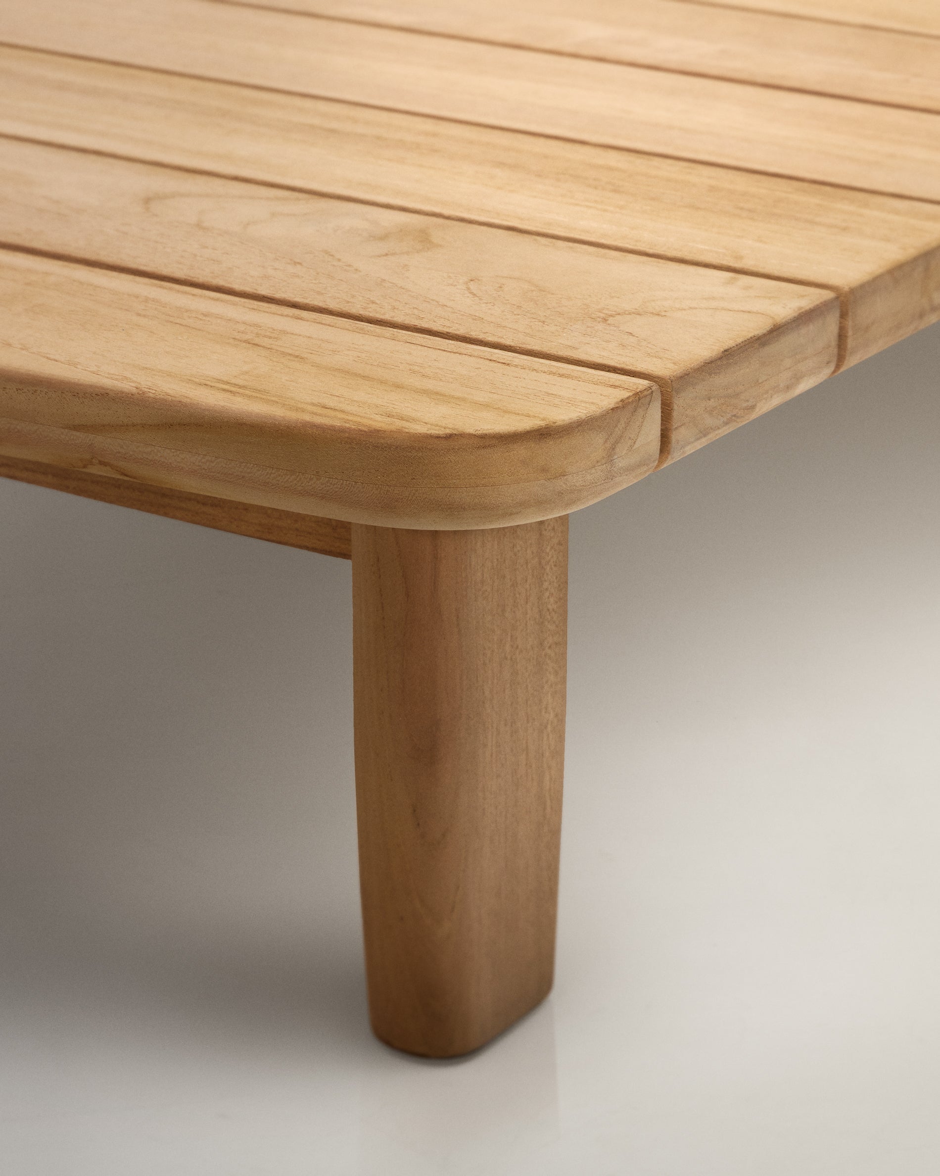 Tirant coffee table made from solid teak wood 140 x 70 cm FSC 100% - Detail