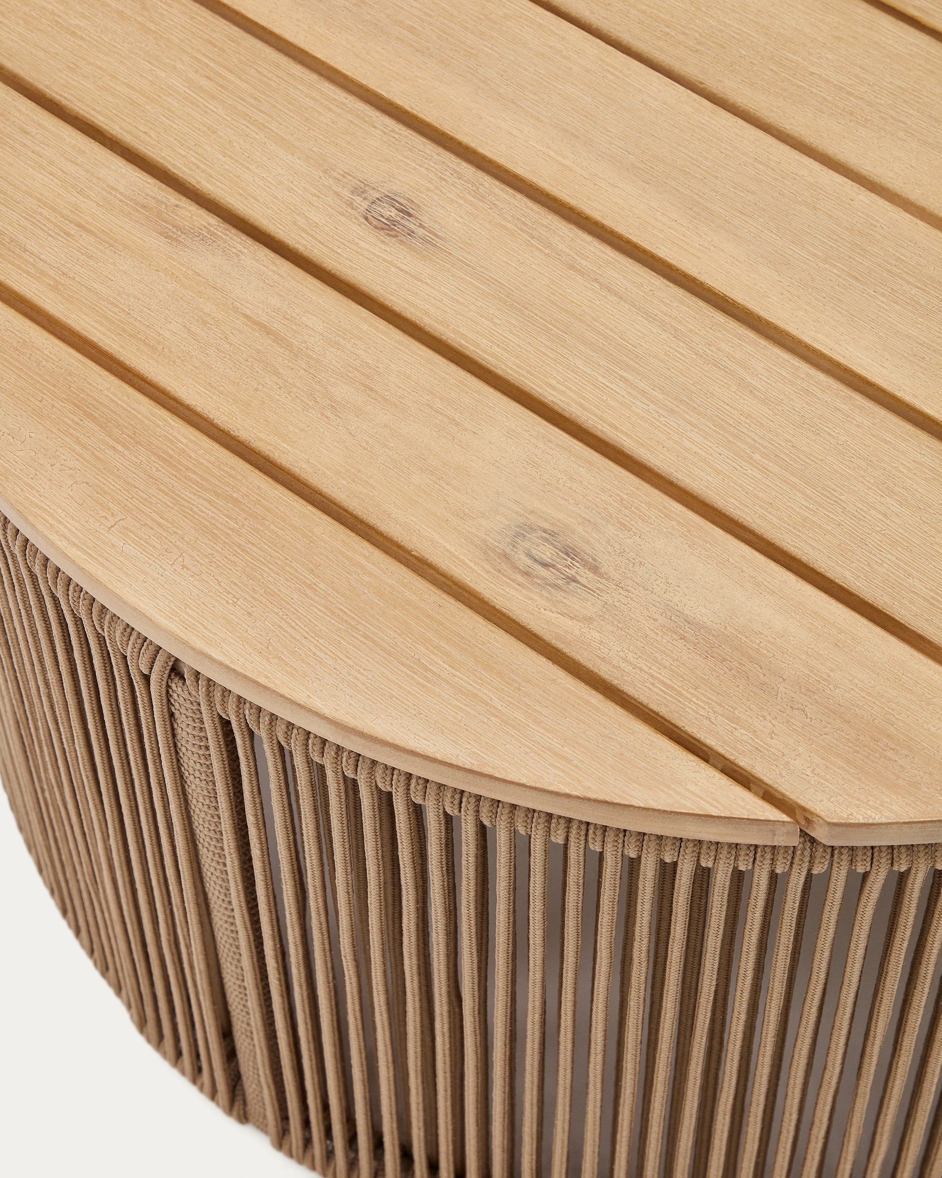 Dandara coffee table made of steel, beige cord and solid acacia wood, Ø70 cm FSC 100% - Detail