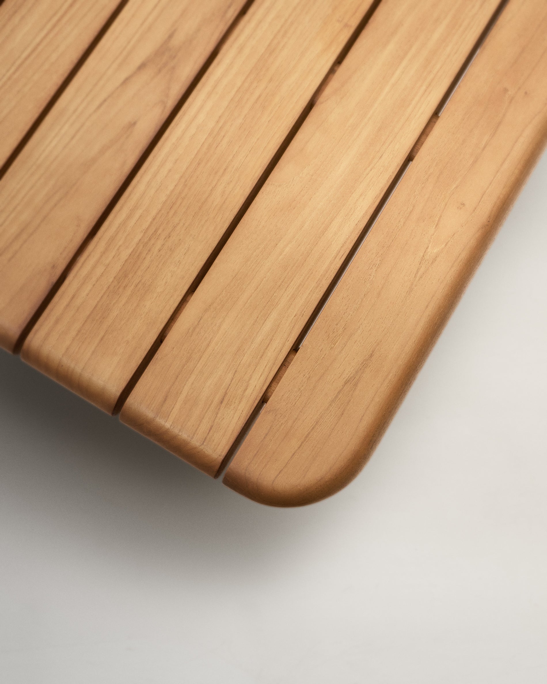 Turqueta coffee table made from solid teak wood, 70 x 70 cm, FSC 100% - Detail
