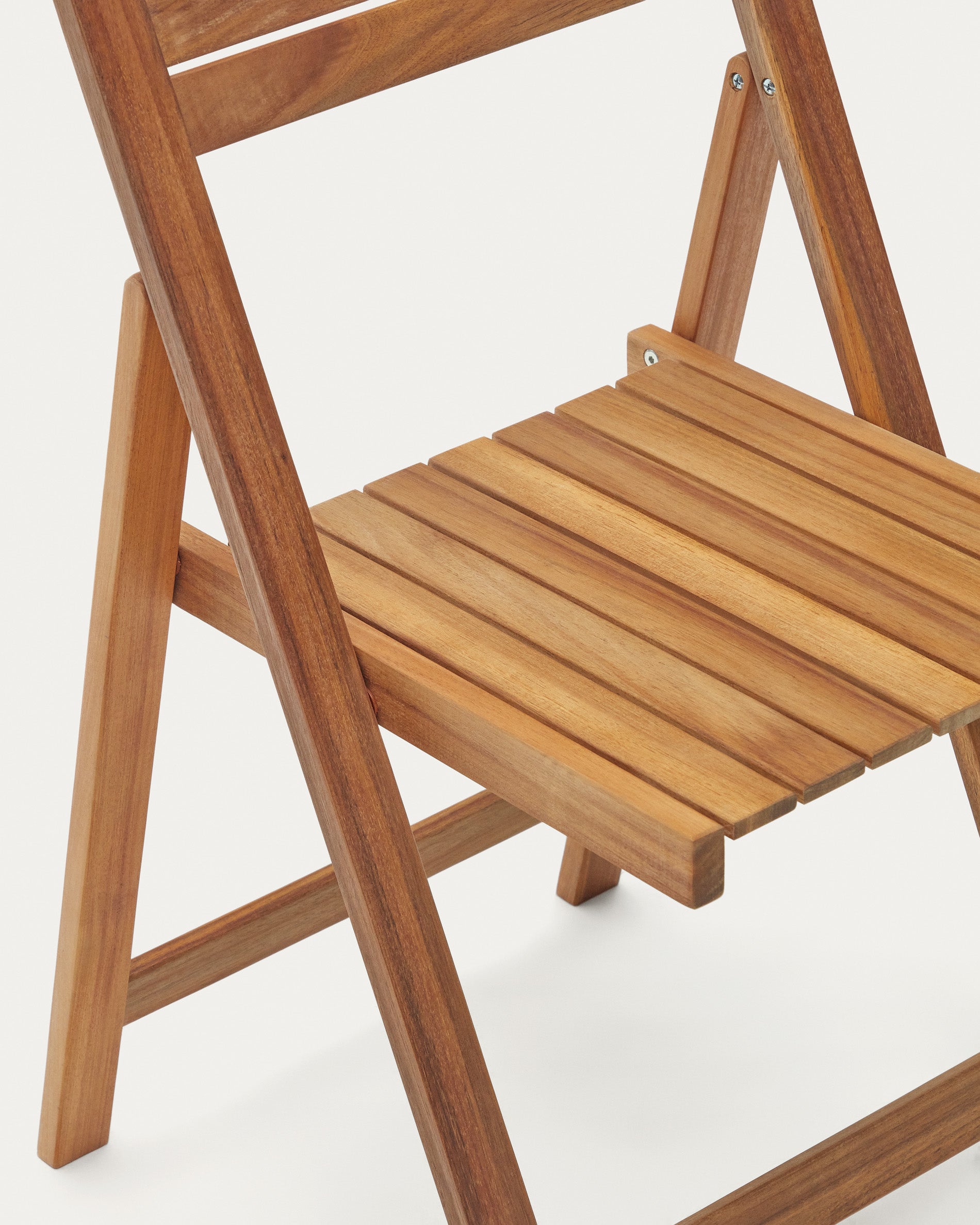 Sadirar folding outdoor chair made from solid acacia wood FSC 100% - Detail