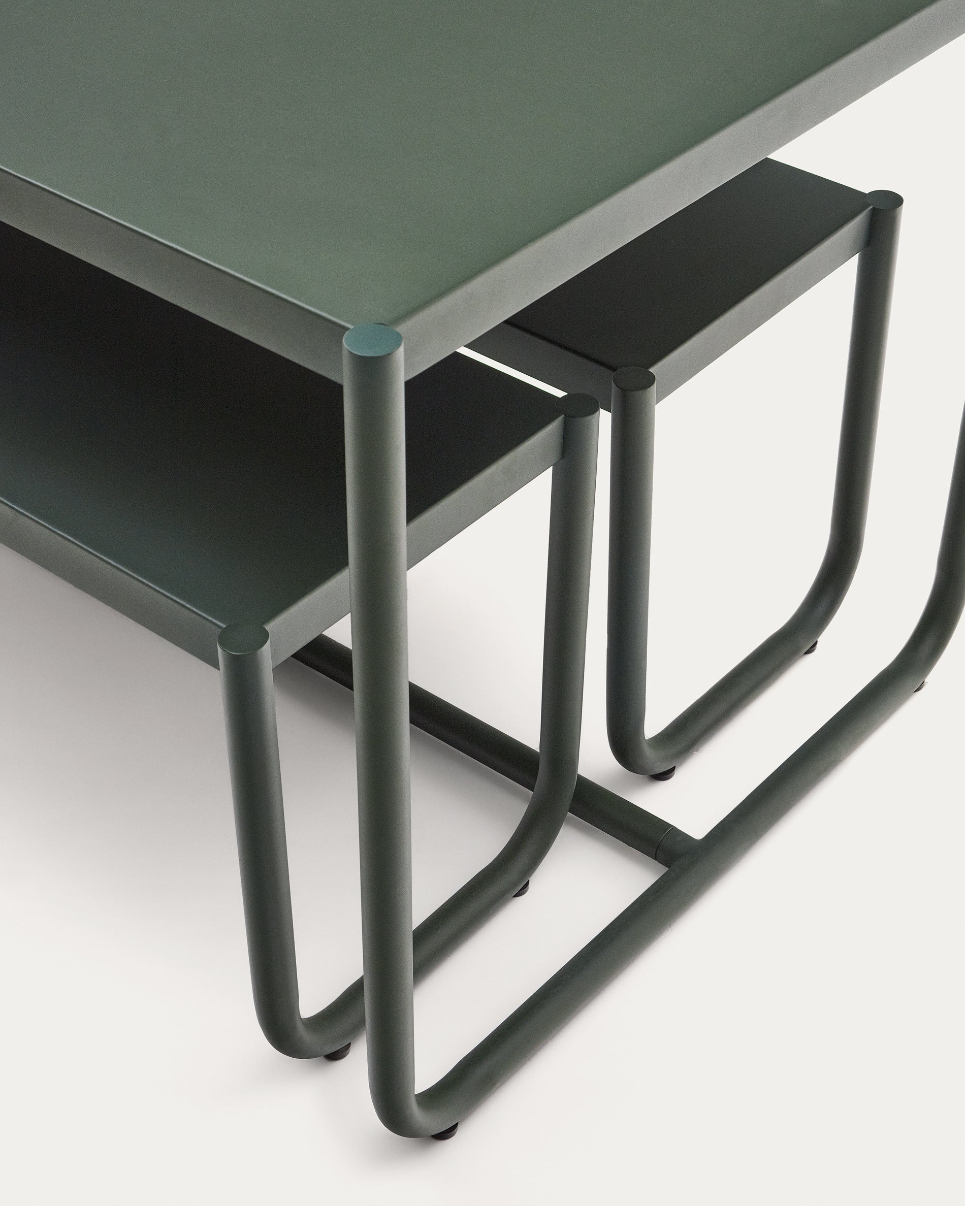 Sotil Set of 2 Benches and Galvanized Steel Table with Green Finish 183 x 83 cm - Detail